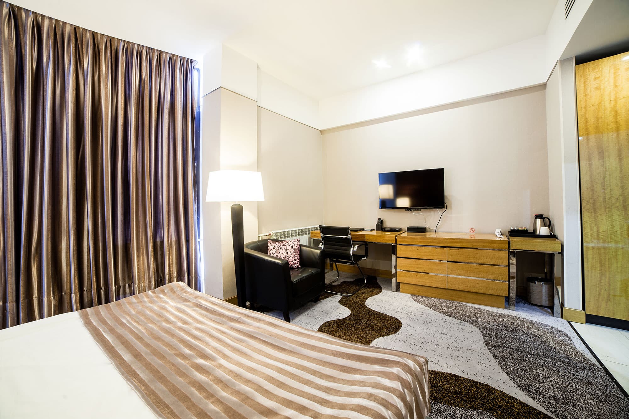 Absolute Hotel