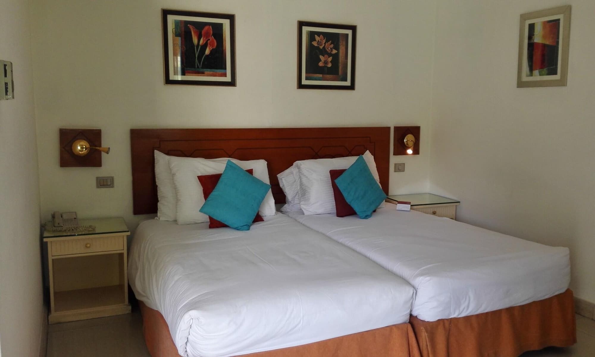 Cairo Pyramids Hotel