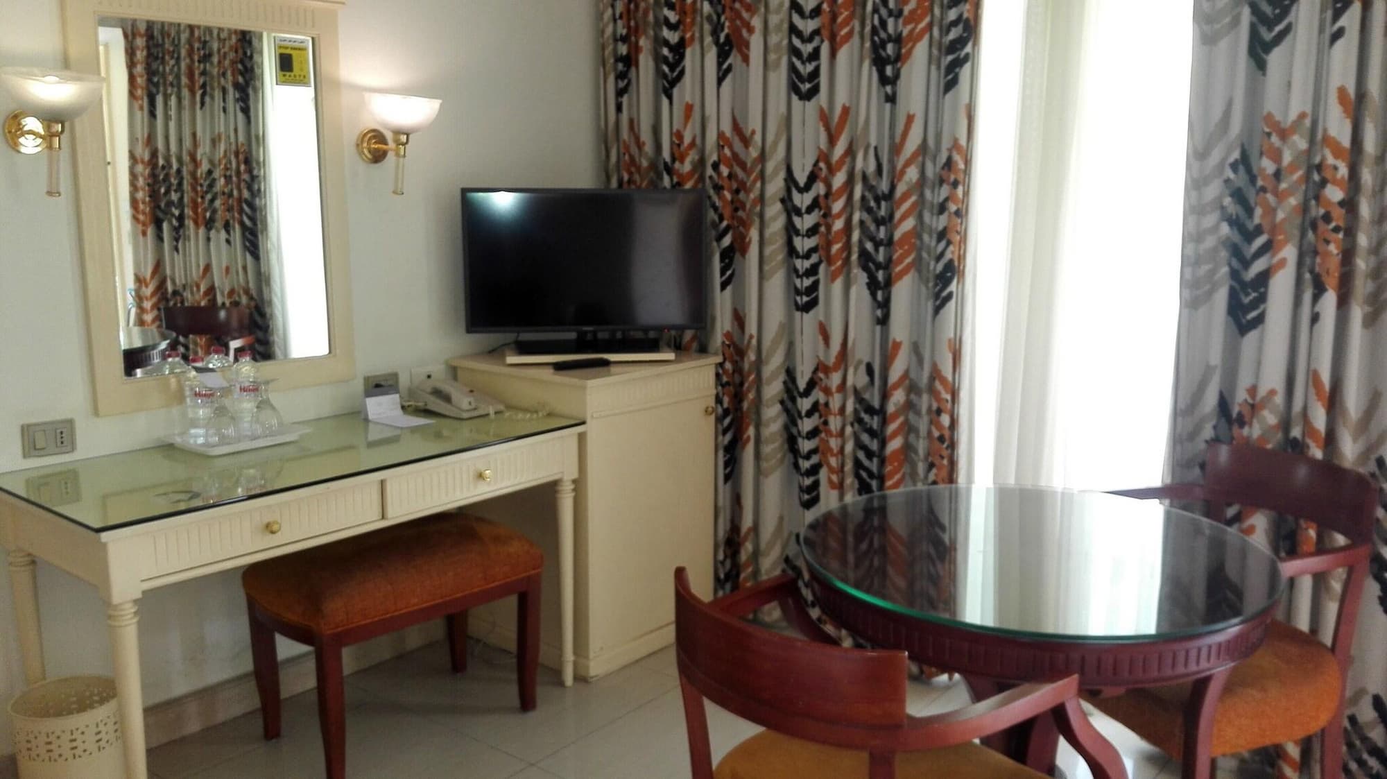 Cairo Pyramids Hotel