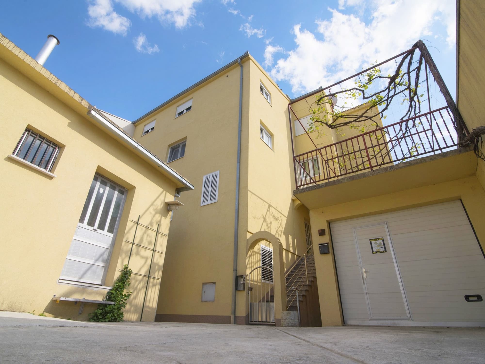 Apartments Iskra