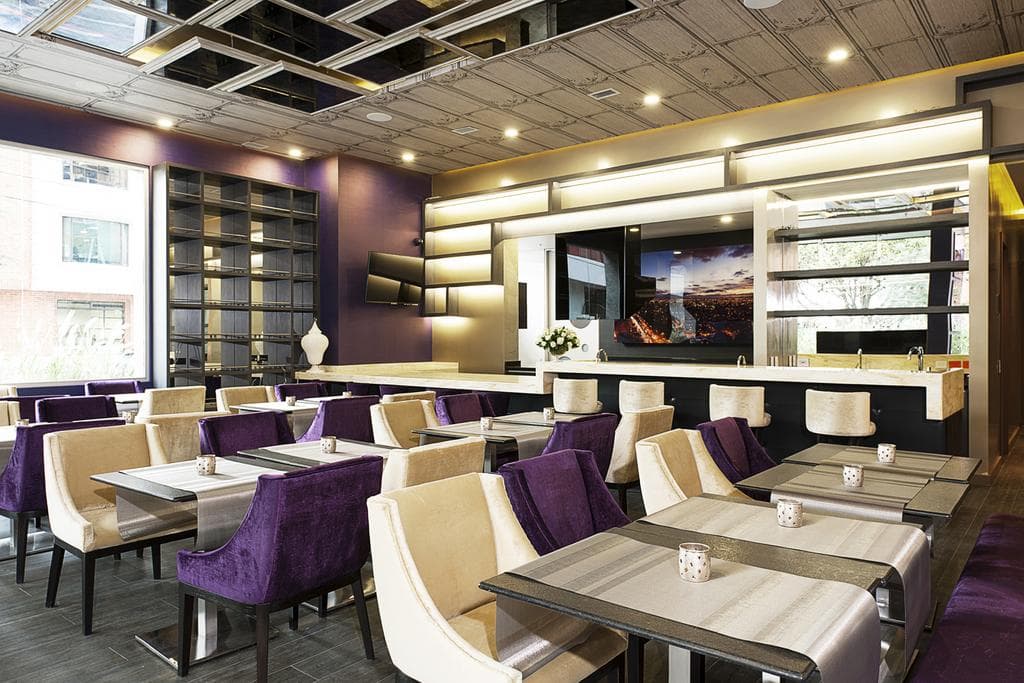 Hotel 100 Luxury Suites