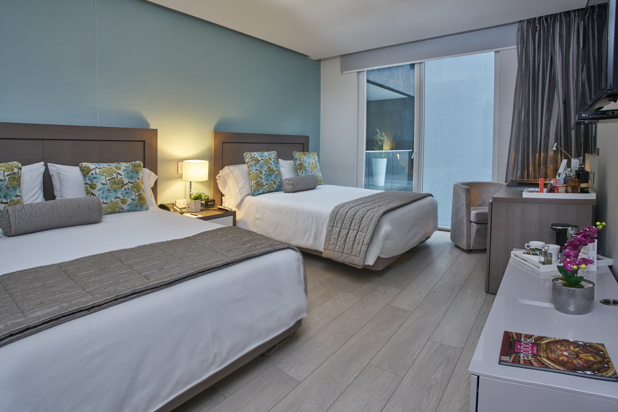 Hotel 100 Luxury Suites