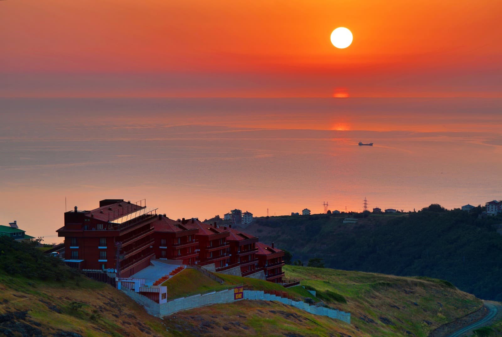 Sera Lake Resort Hotel