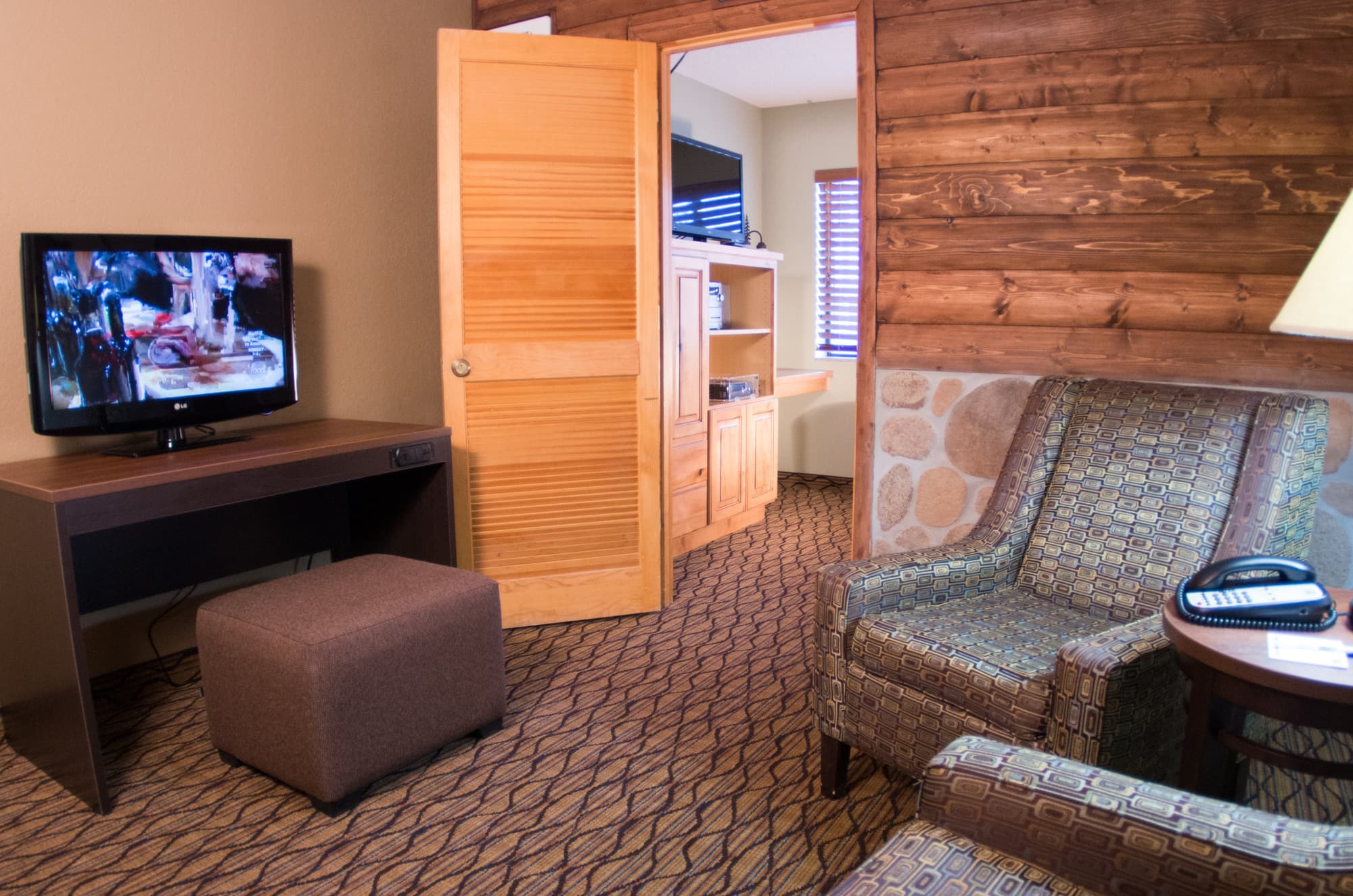 Grand Canyon Hotel & Suites