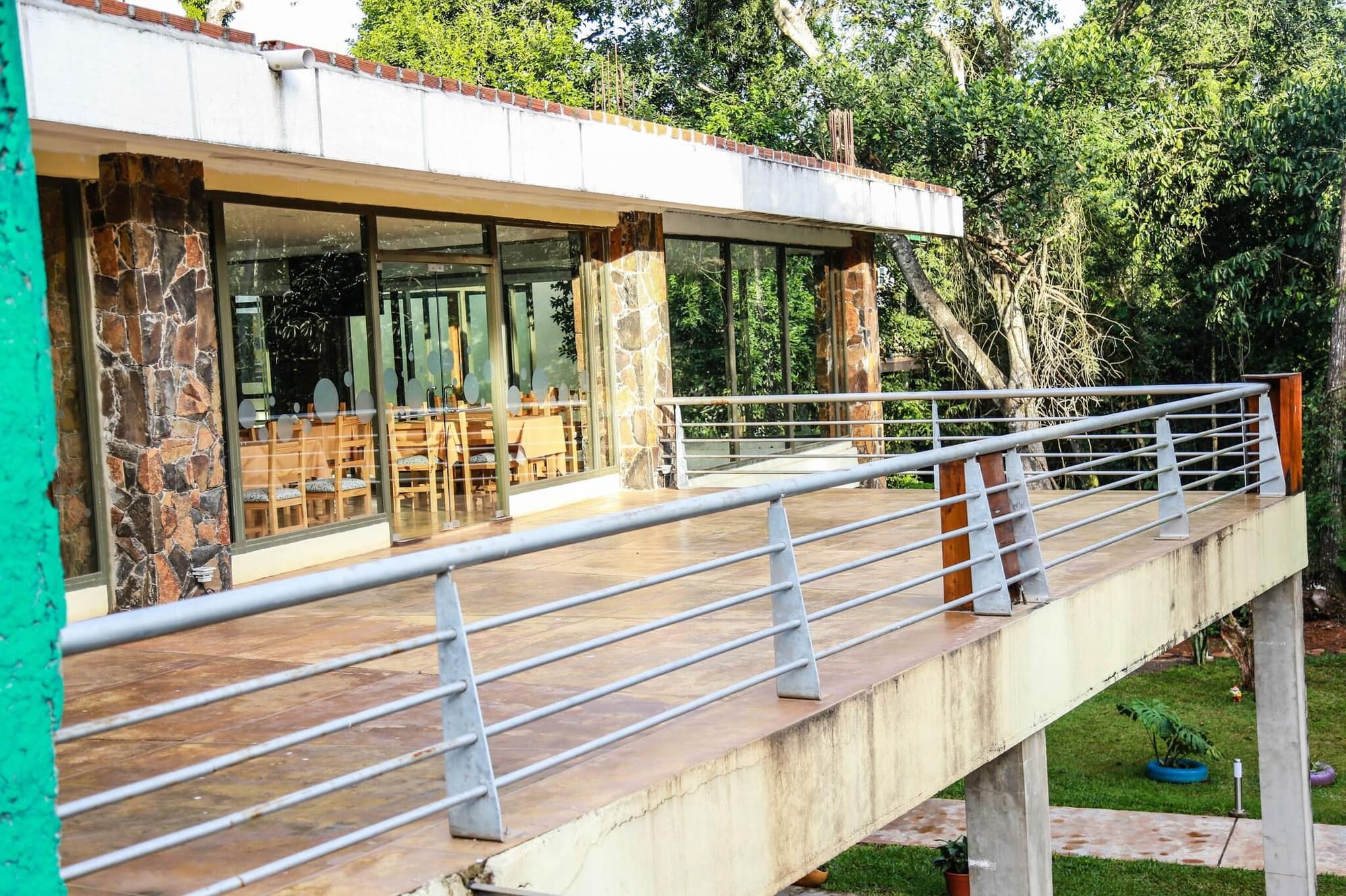 Rainforest Selva Hotel
