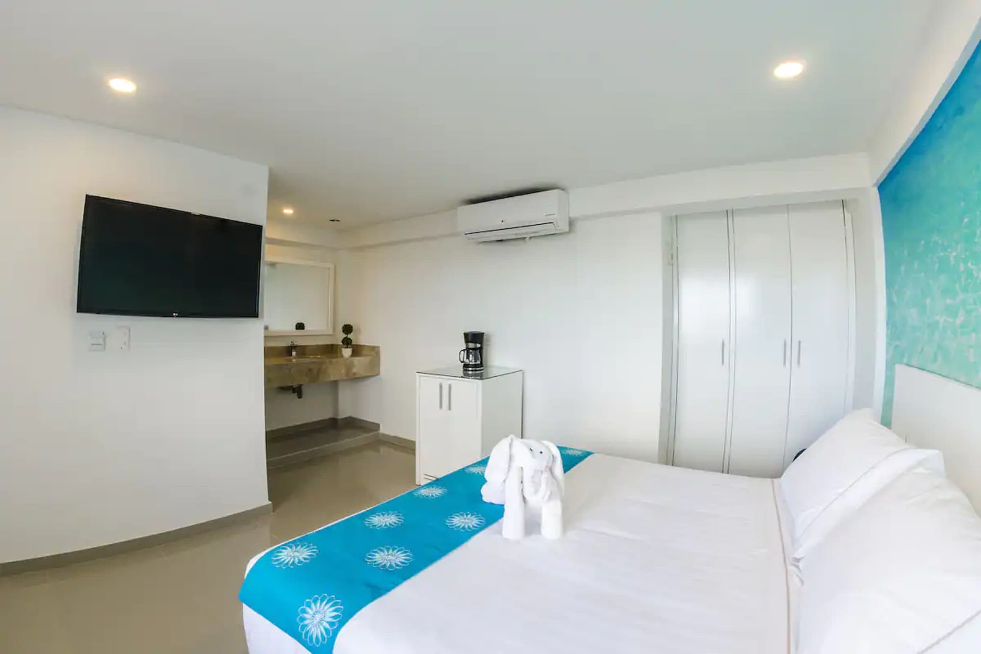 San Luis Place By Dorado