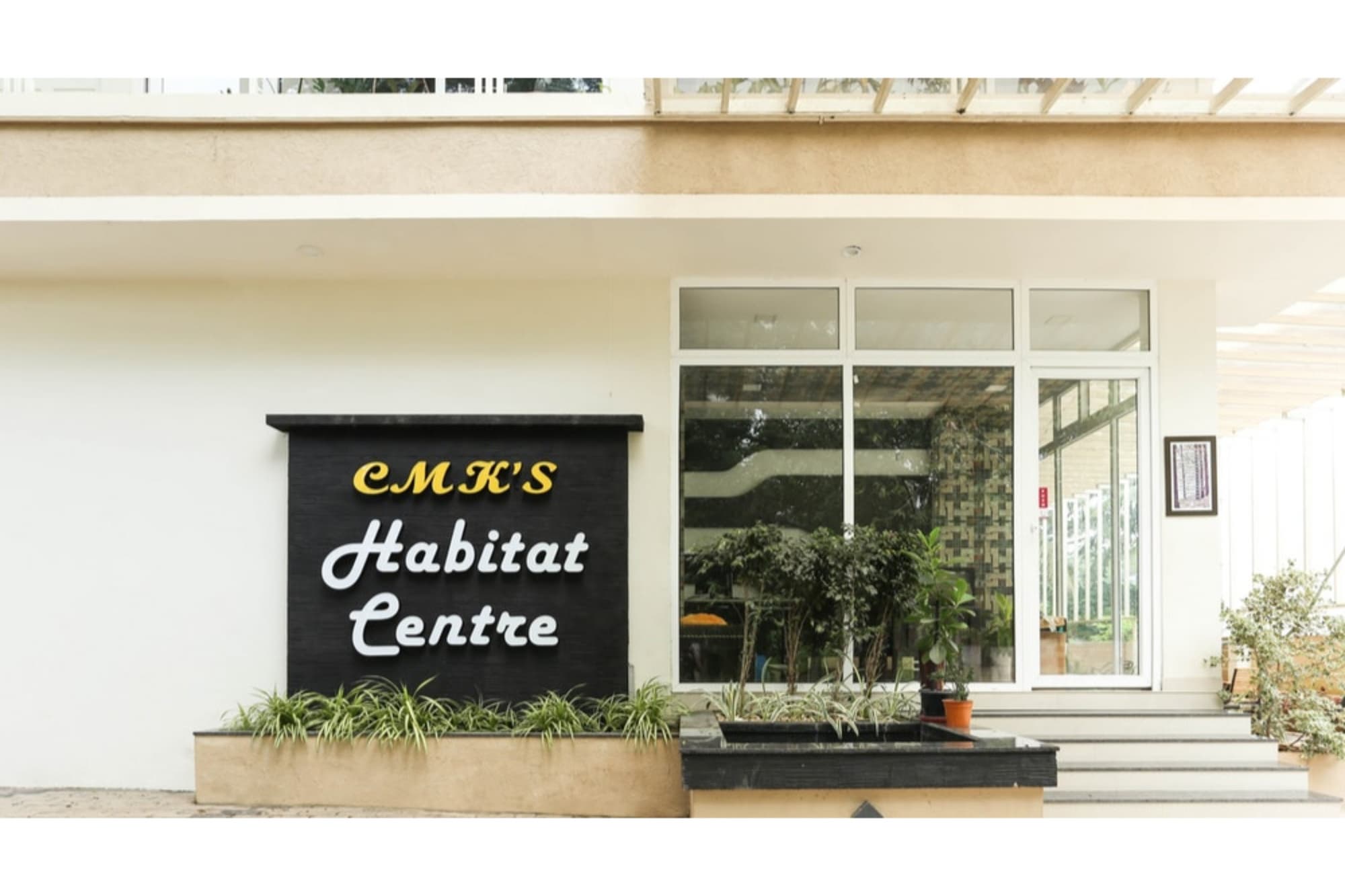 Treebo Cmks Habitat Center, Cochin
