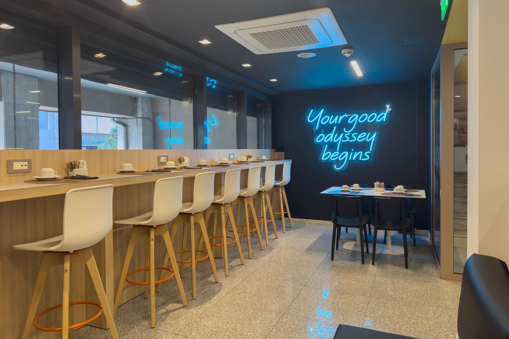 CASUAL KUBIC ATHENS, Restaurant