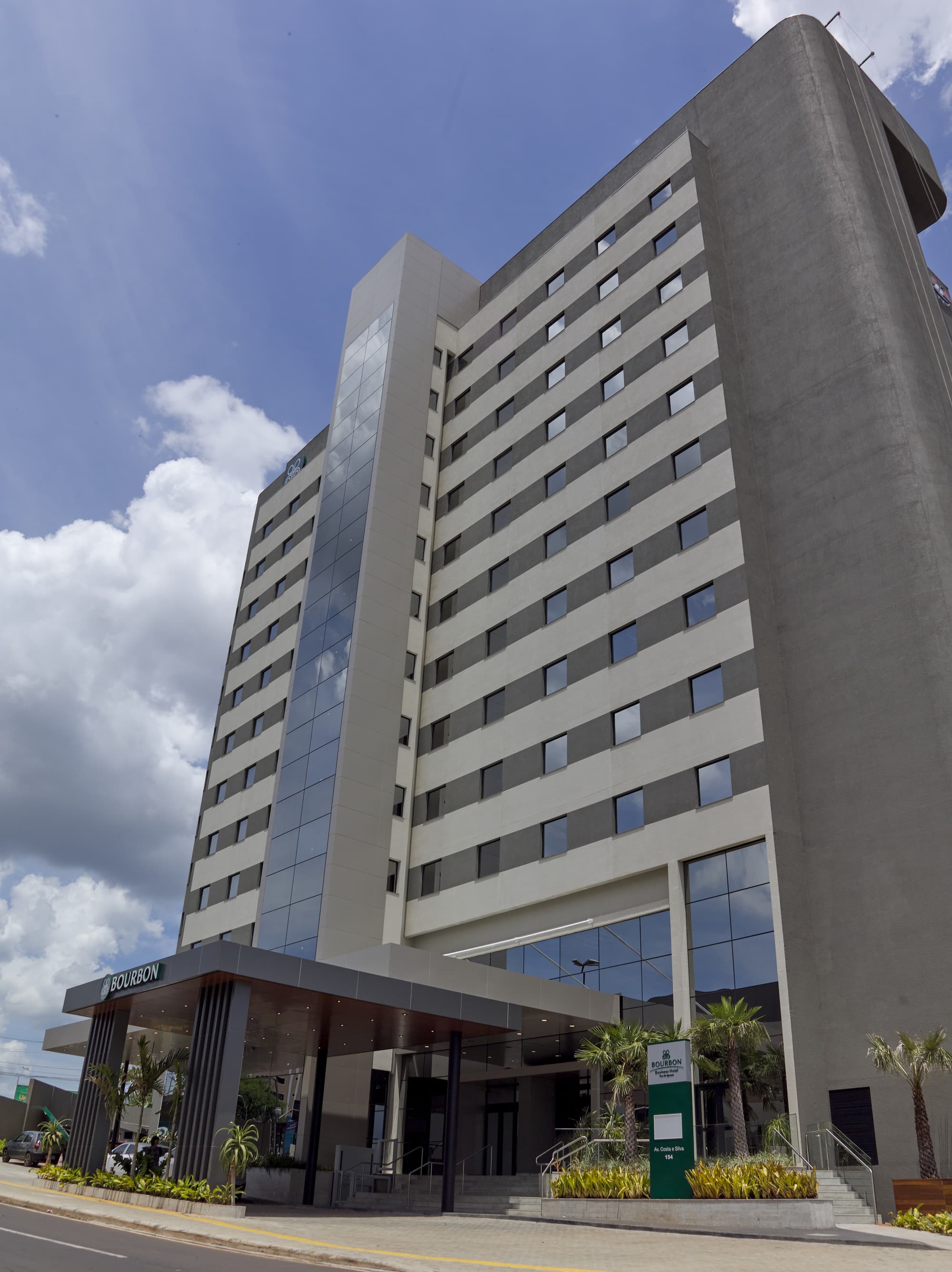 JL Hotel by Bourbon, General view