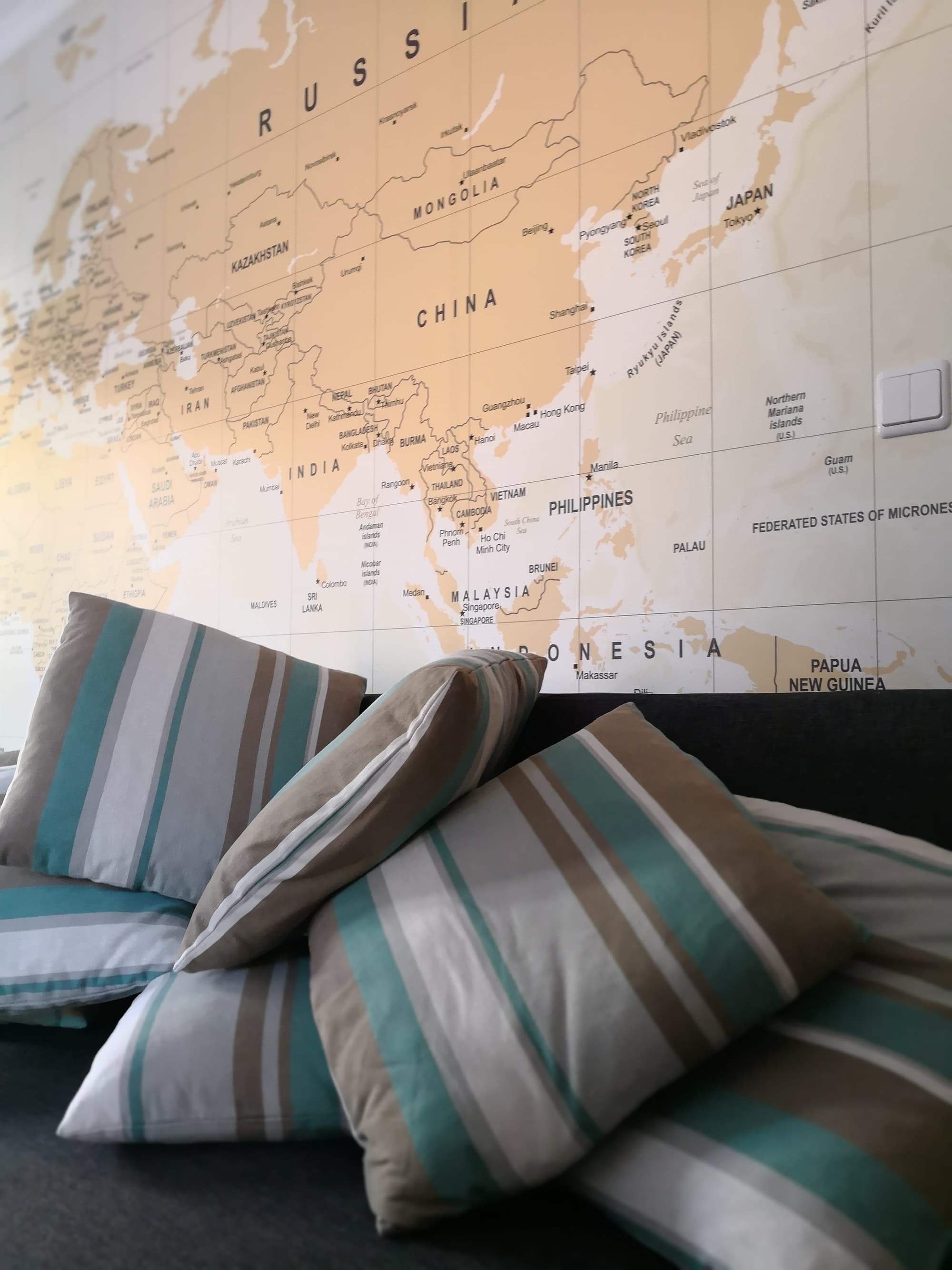 Travellers Pearl by Storytellers, Room