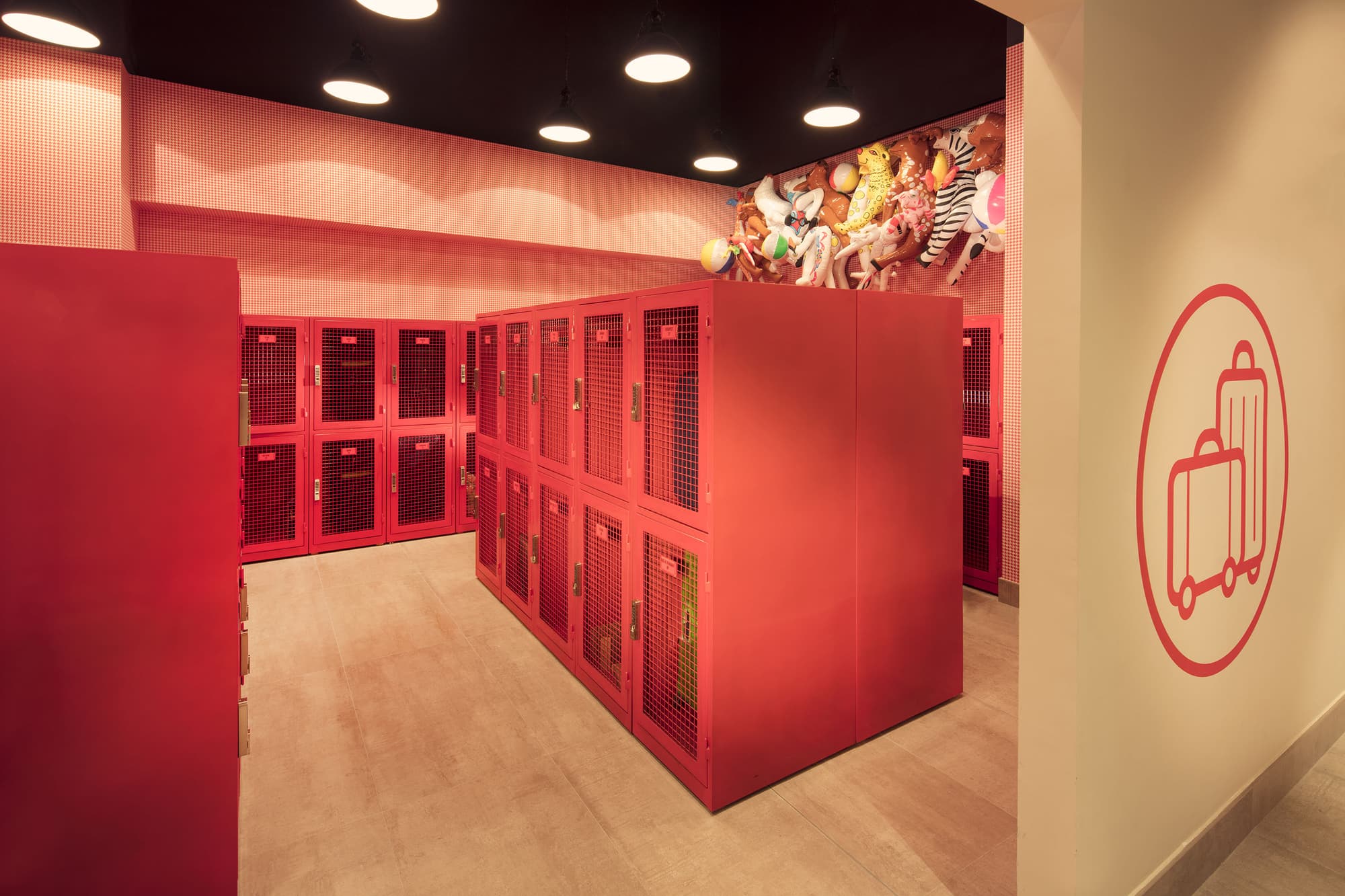 Rove Dubai Marina, Sports and Entertainment