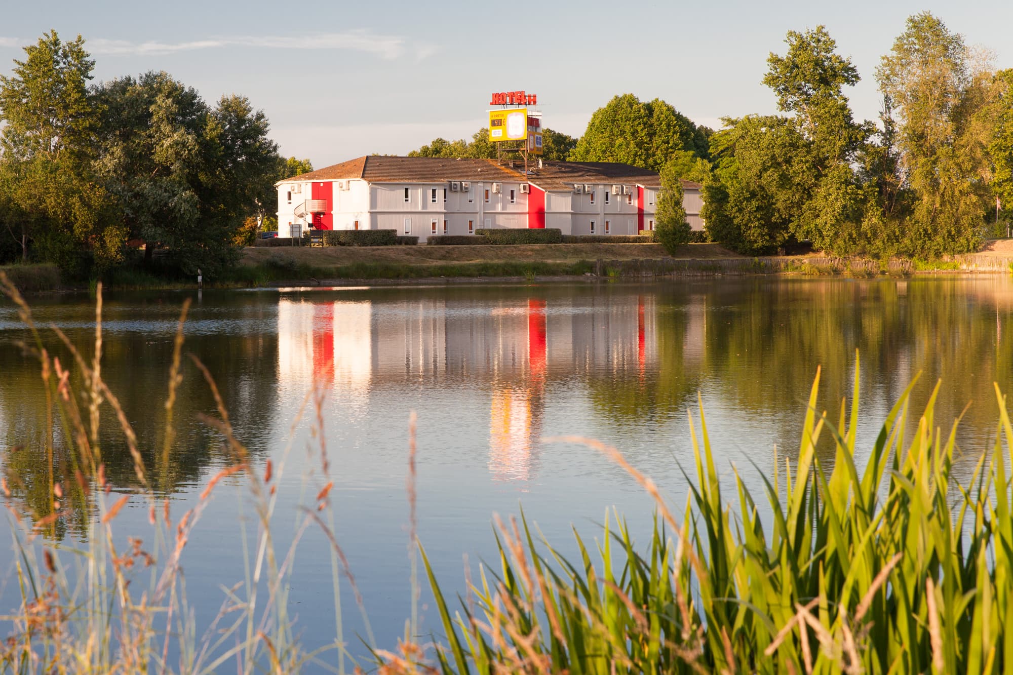 The Originals Access, Hôtel Bordeaux Lac, General view