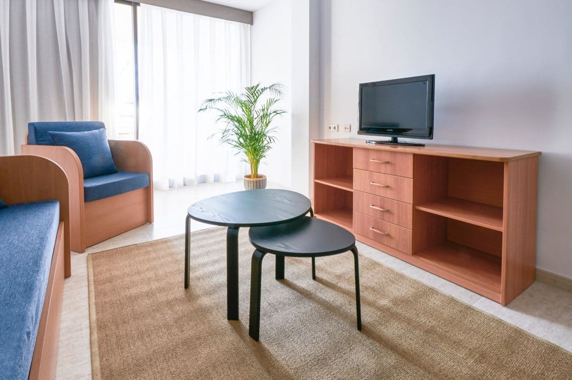 Beatrix 2000 - Caliu Apartments