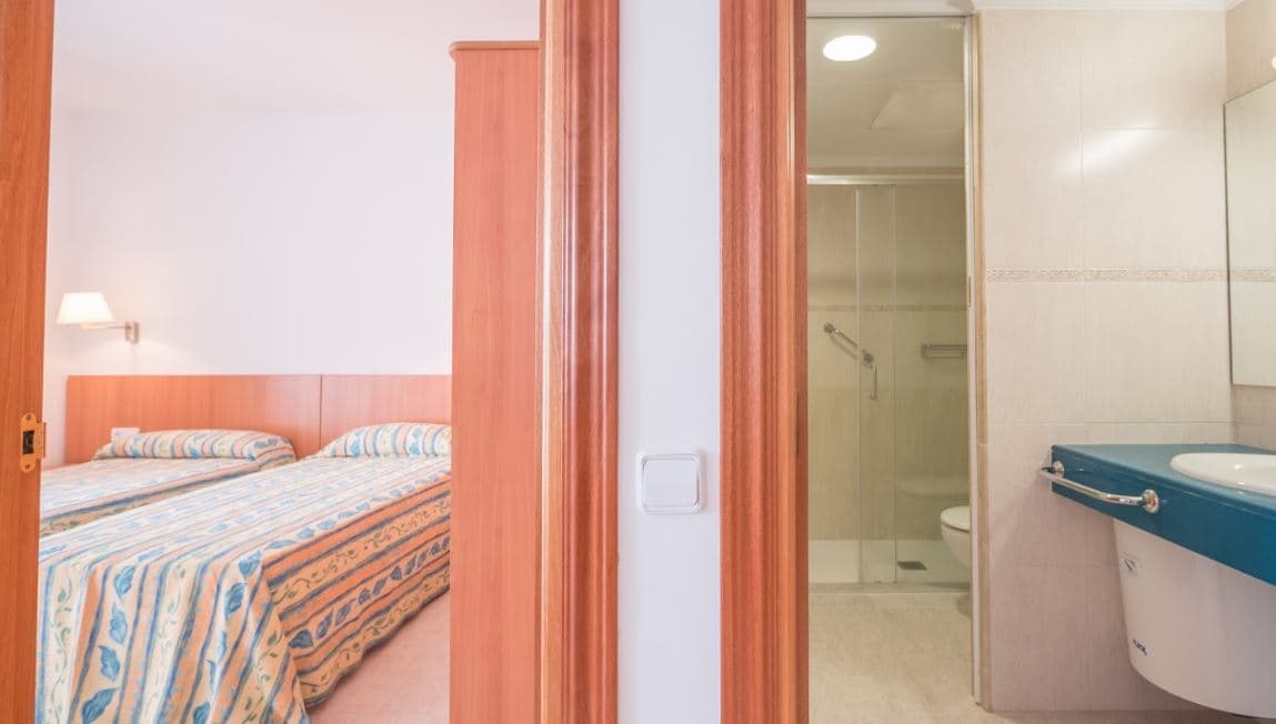 Beatrix 2000 - Caliu Apartments