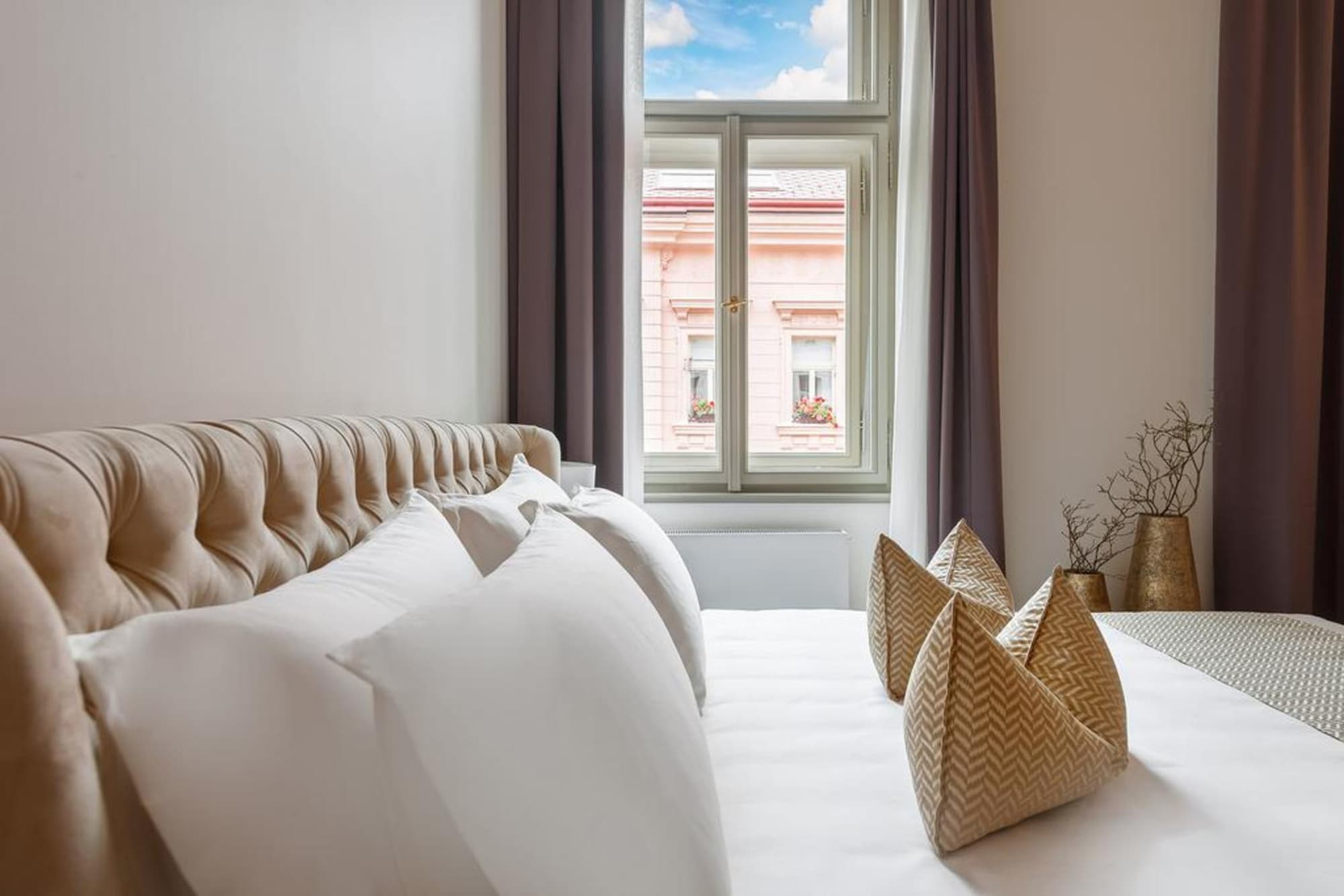 MH Suites Palace