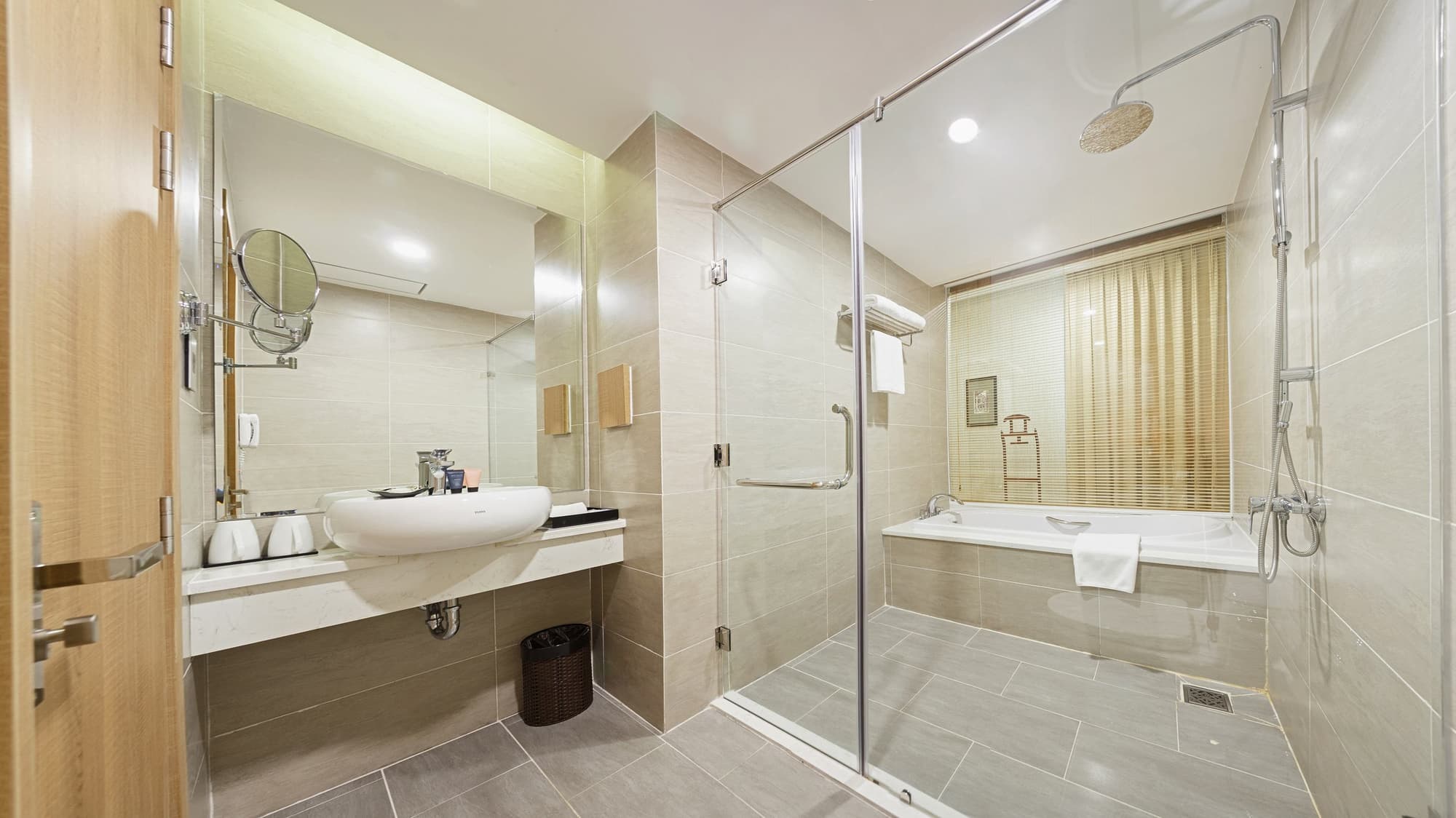 Muong Thanh Saigon Centre Hotel