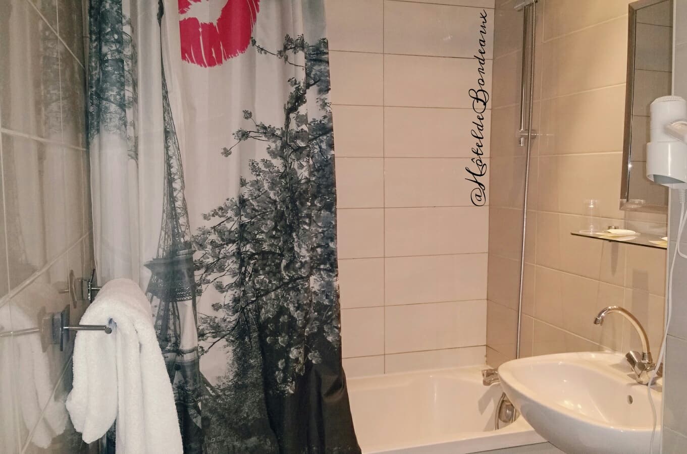 Hotel De Bordeaux, Room