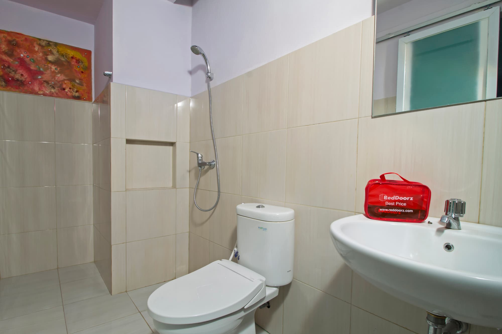 RedDoorz Plus @ Guntur Raya Setiabudi