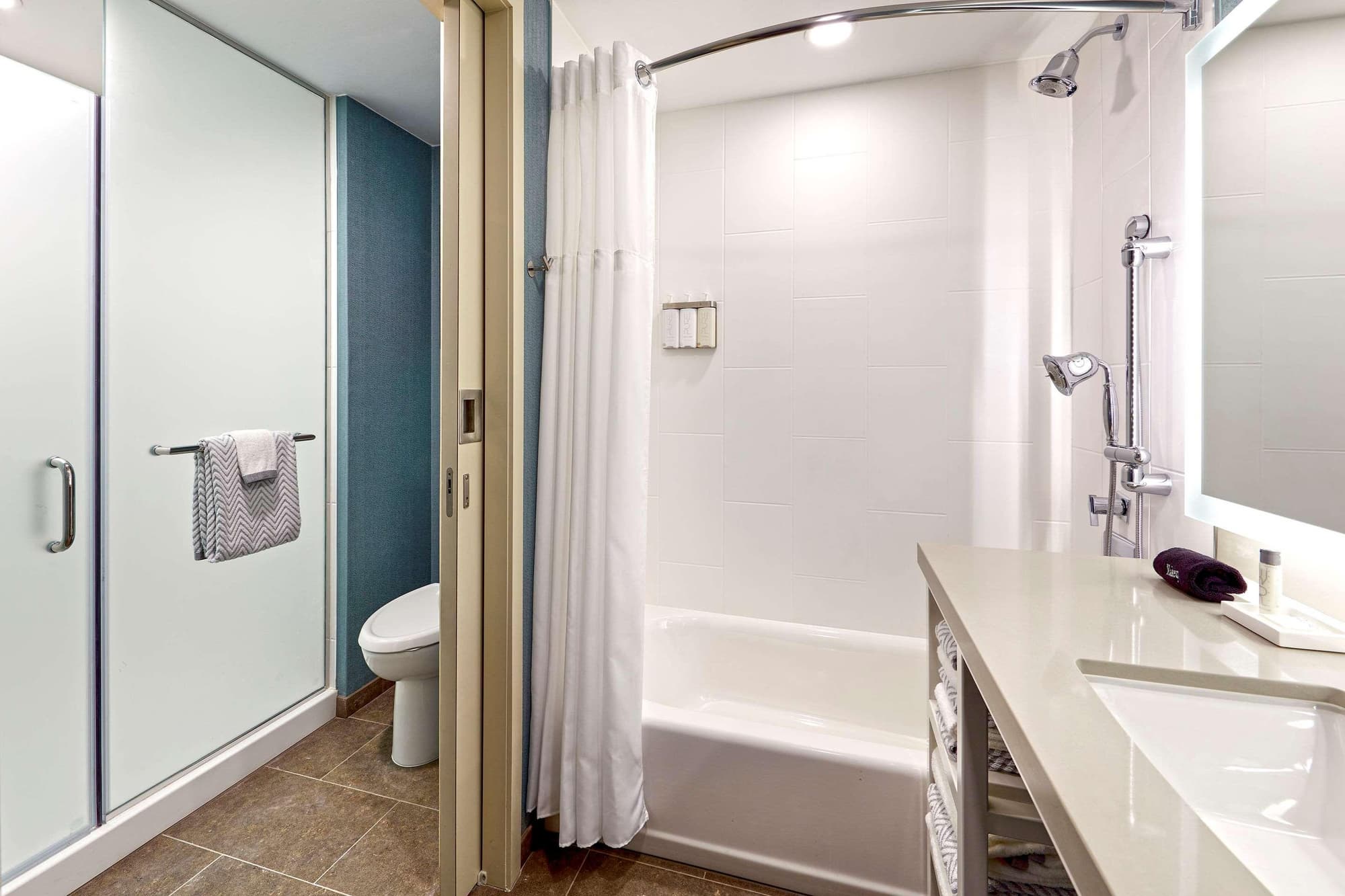 Anaheim Suites