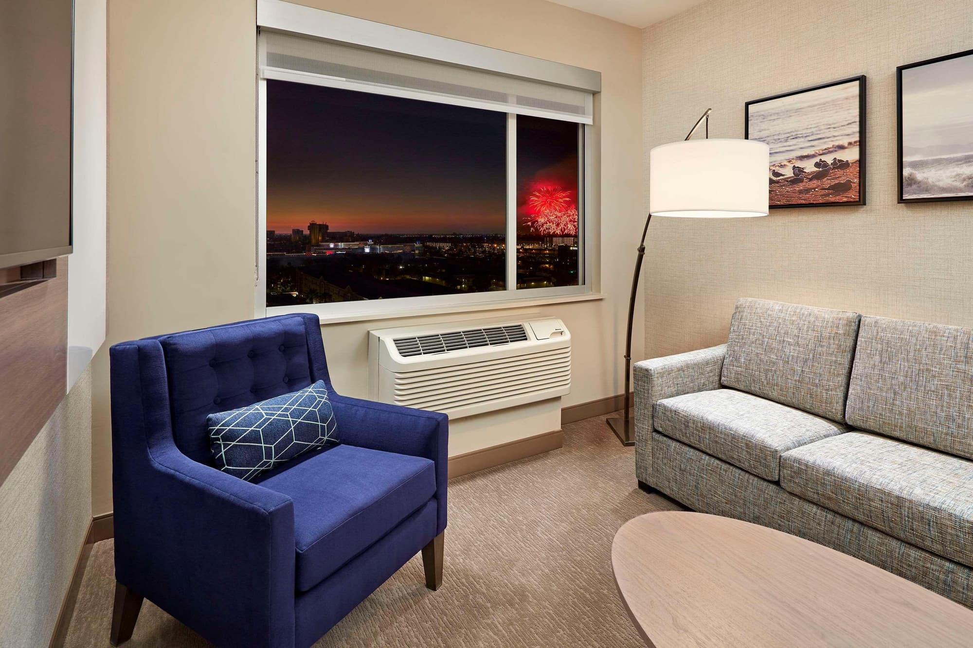 Anaheim Suites