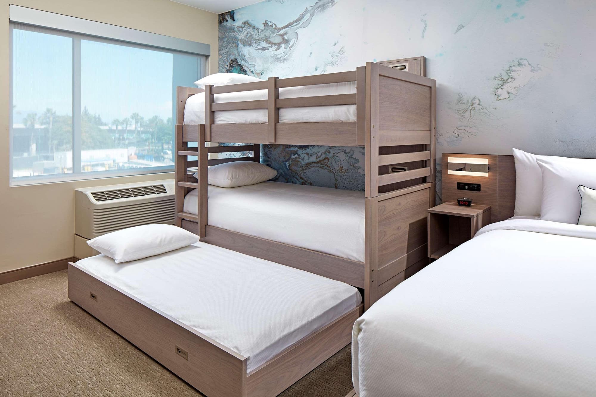 Anaheim Suites