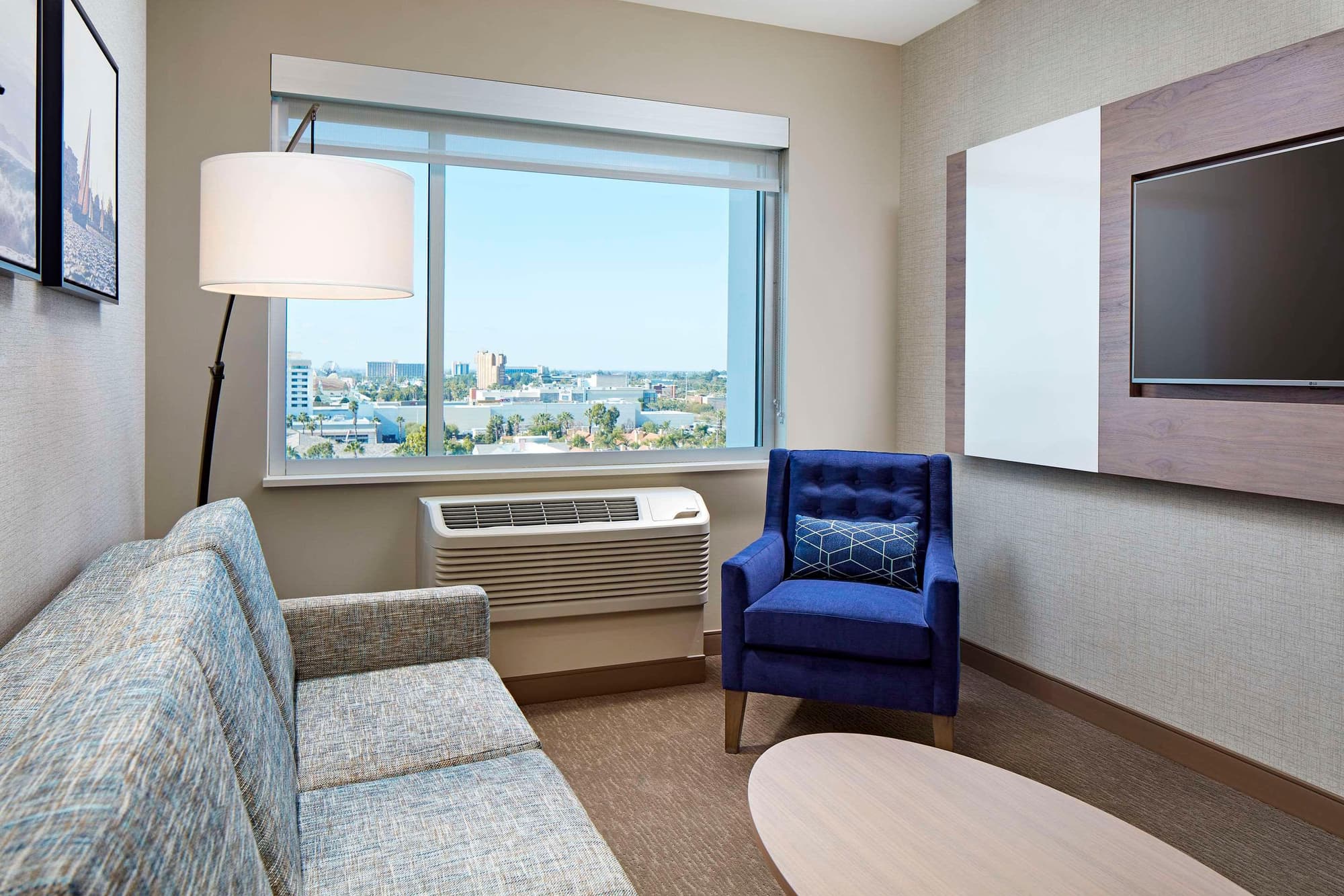 Anaheim Suites