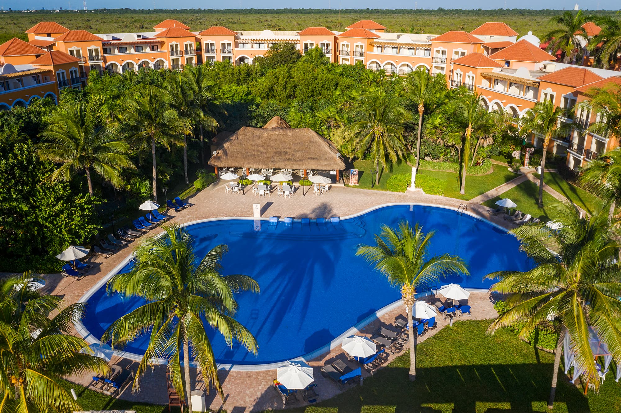 El Beso Adults Only at Ocean Coral & Turquesa AI