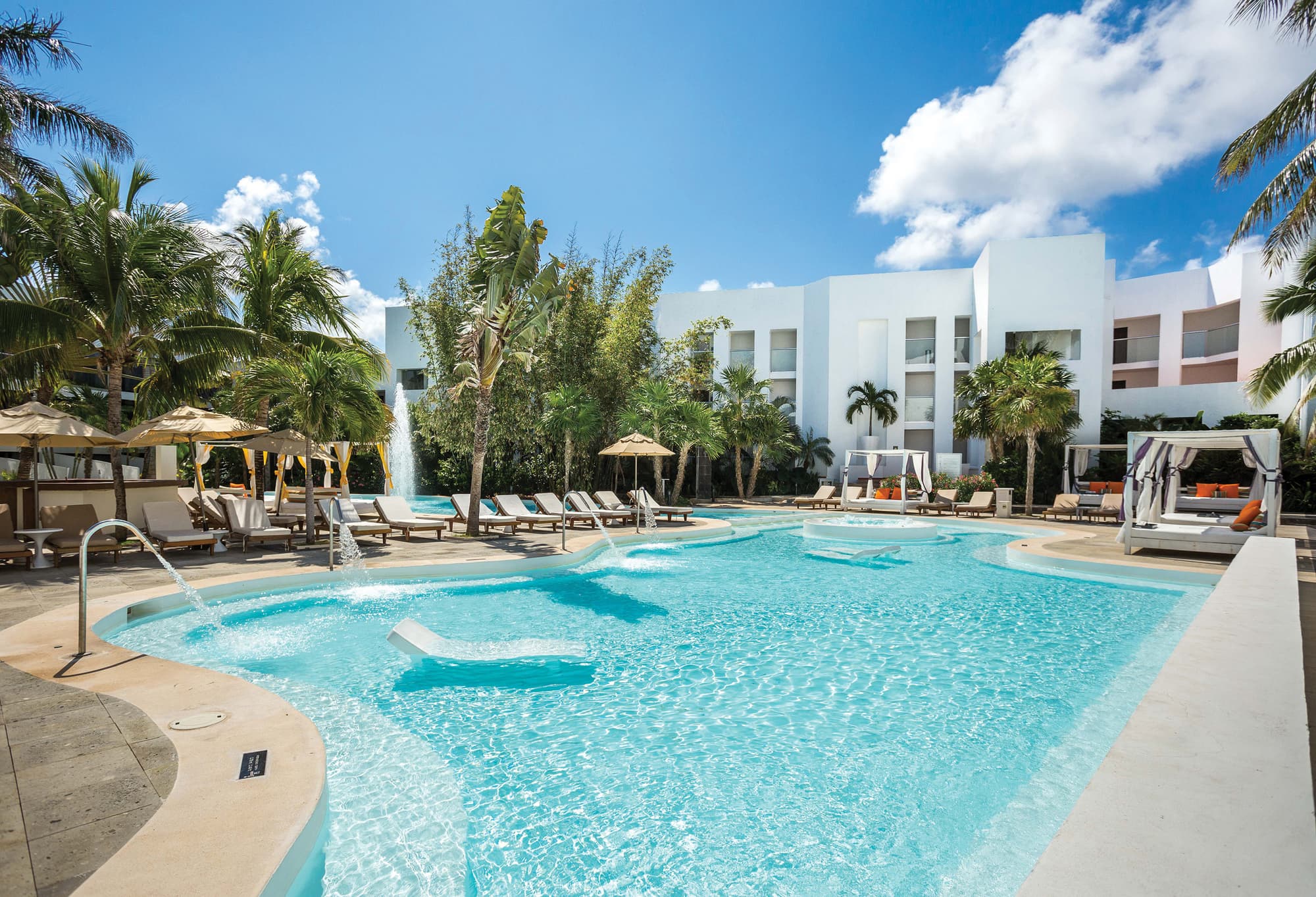 Grand Oasis Riviera