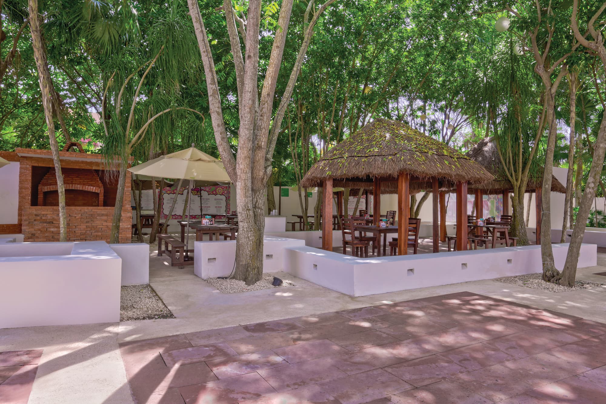 Grand Oasis Riviera