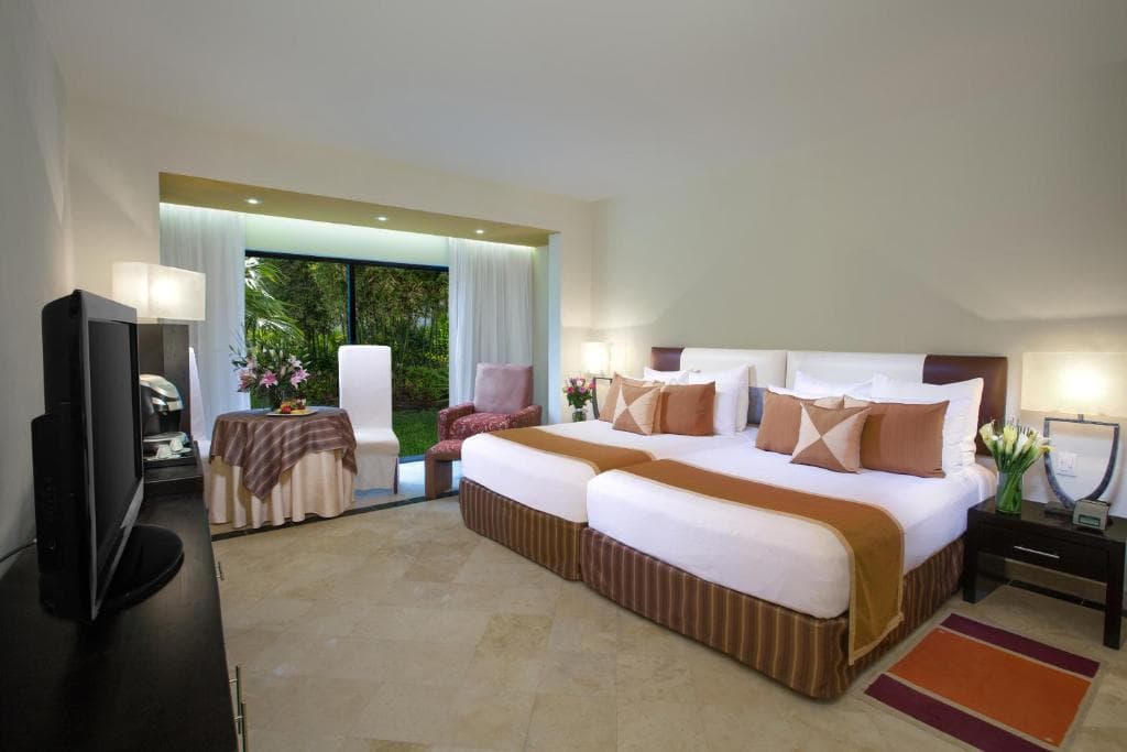 Grand Oasis Riviera