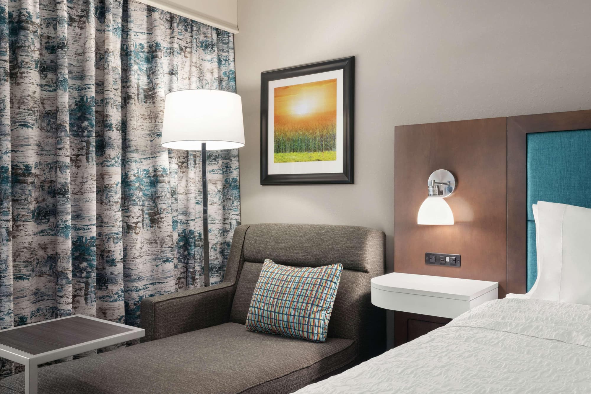 Hampton Inn By Hilton Champaign Southwest, Room