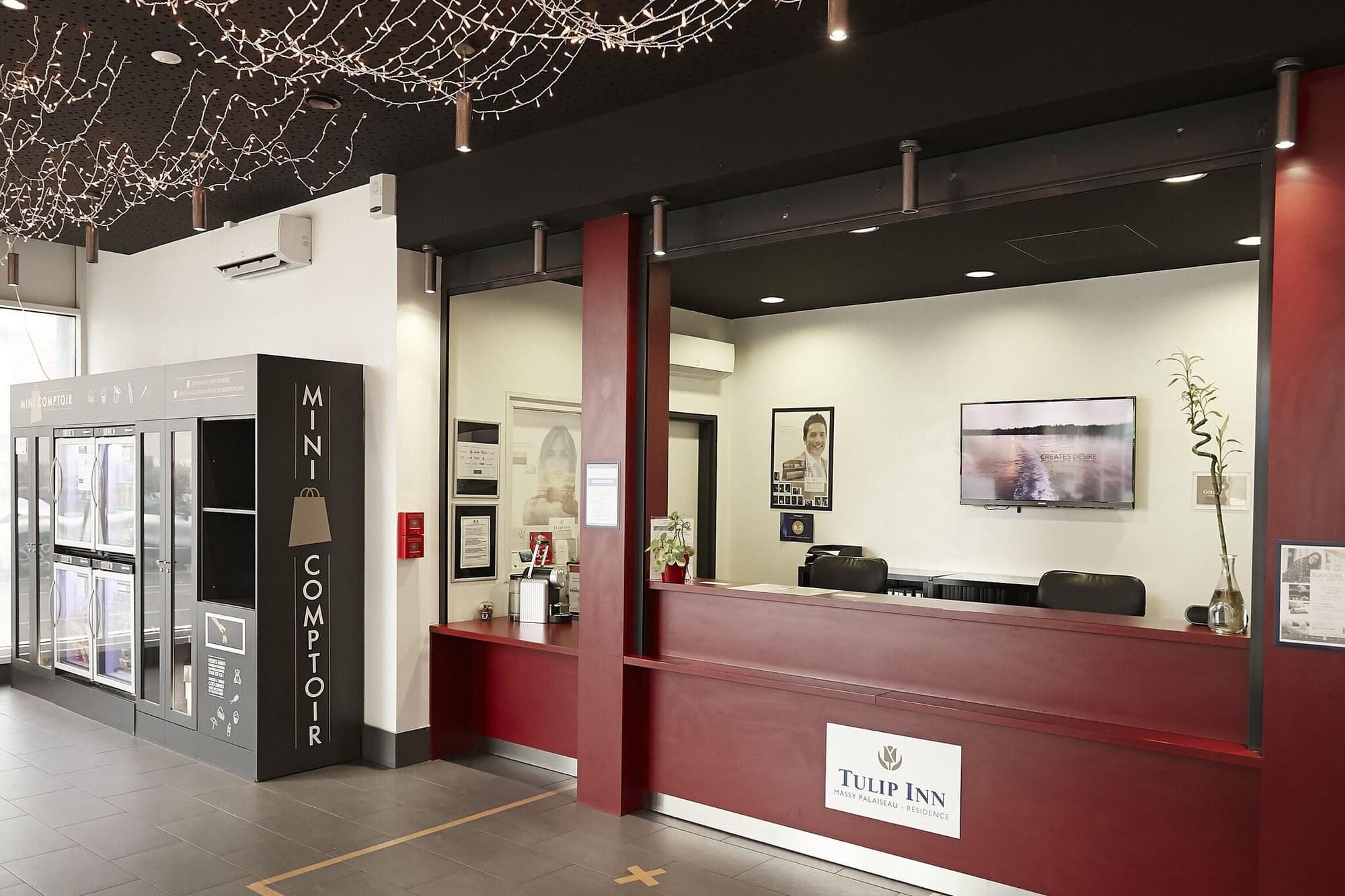 Tulip Inn Massy Palaiseau  Residence