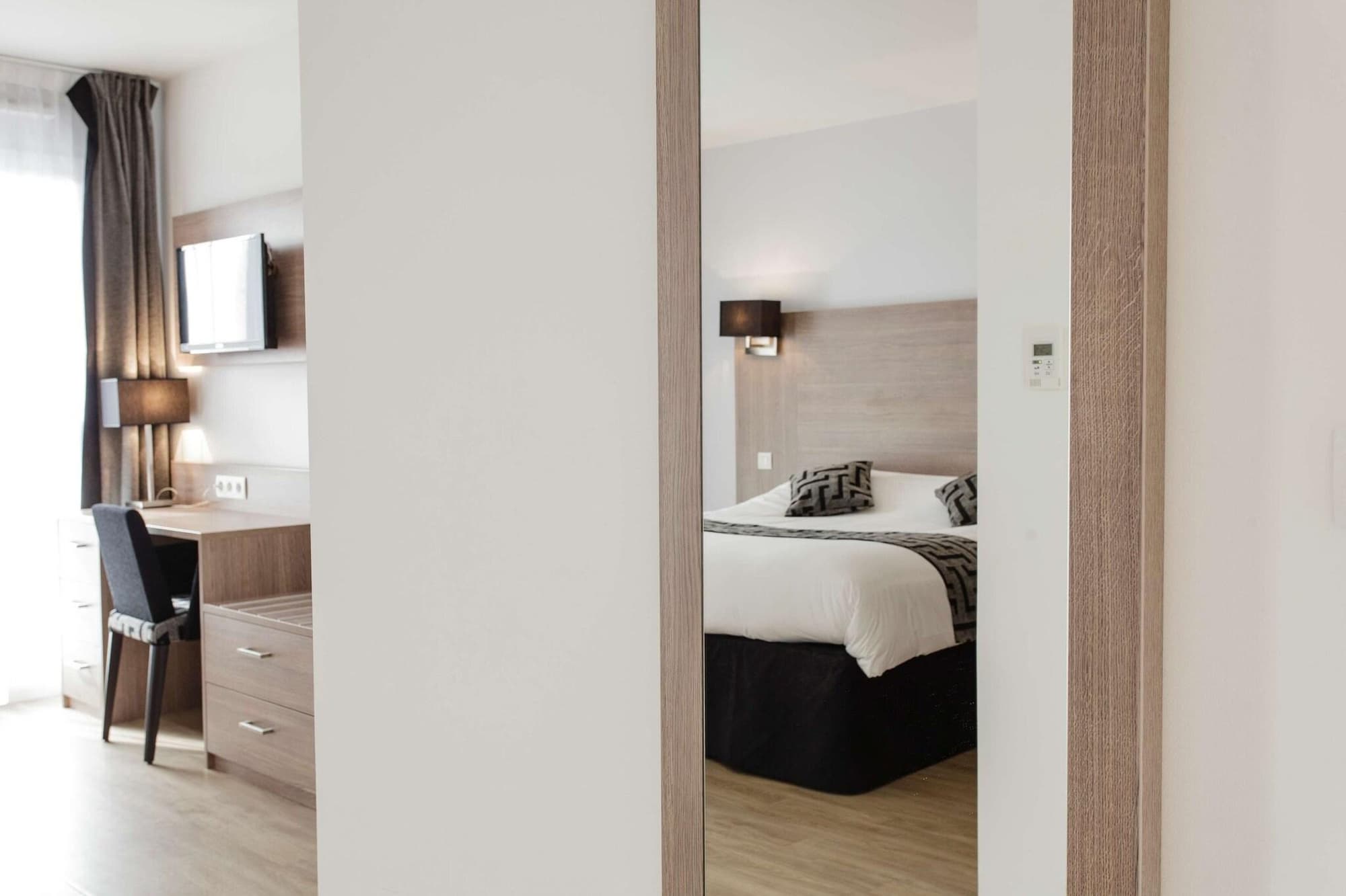 Tulip Inn Massy Palaiseau  Residence