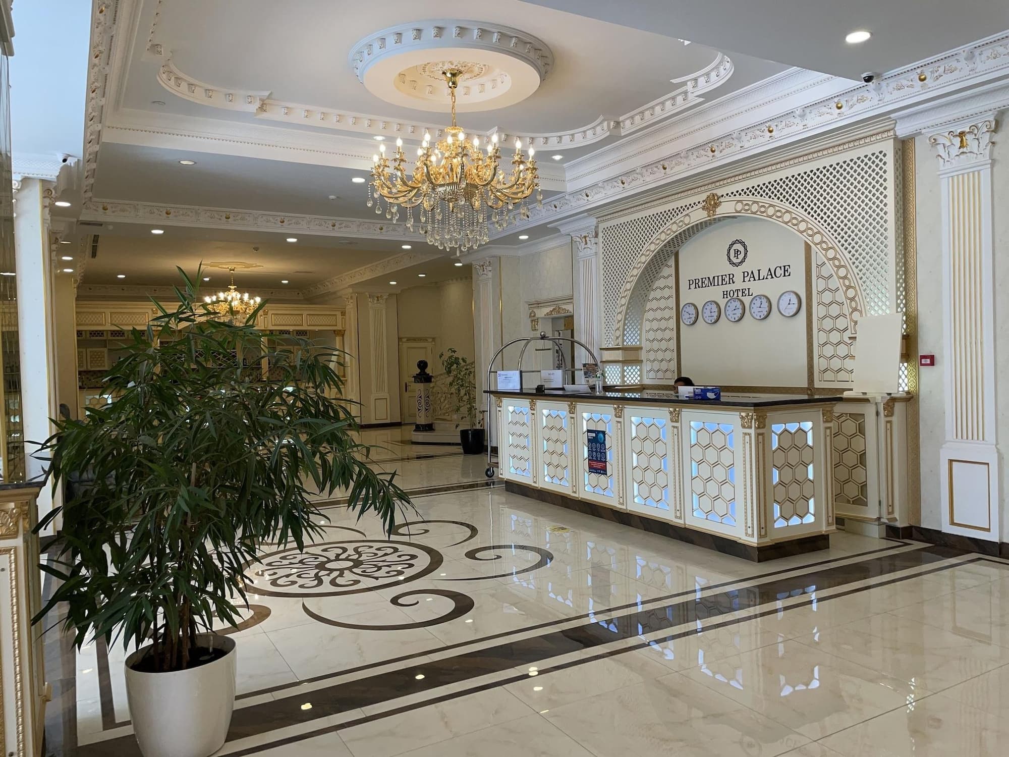 Premier Palace Apartment 1 Br Ggi
