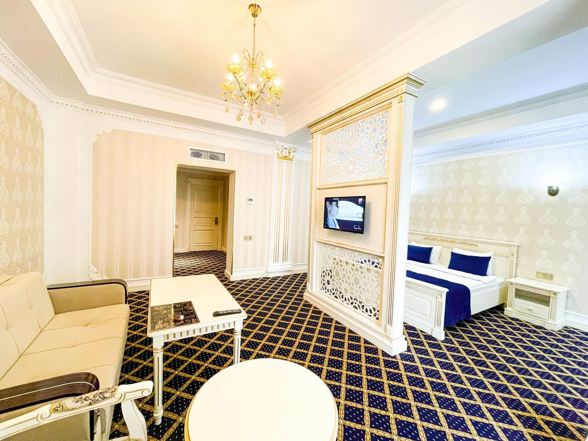 Premier Palace Apartment 1 Br Ggi