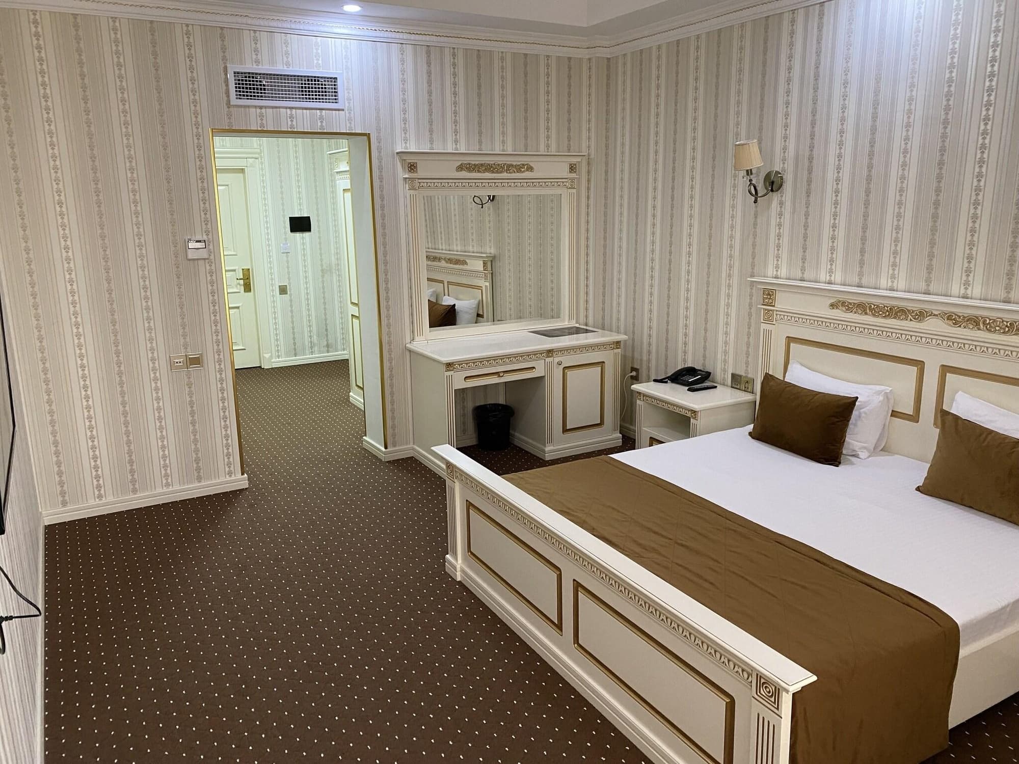 Premier Palace Apartment 1 Br Ggi