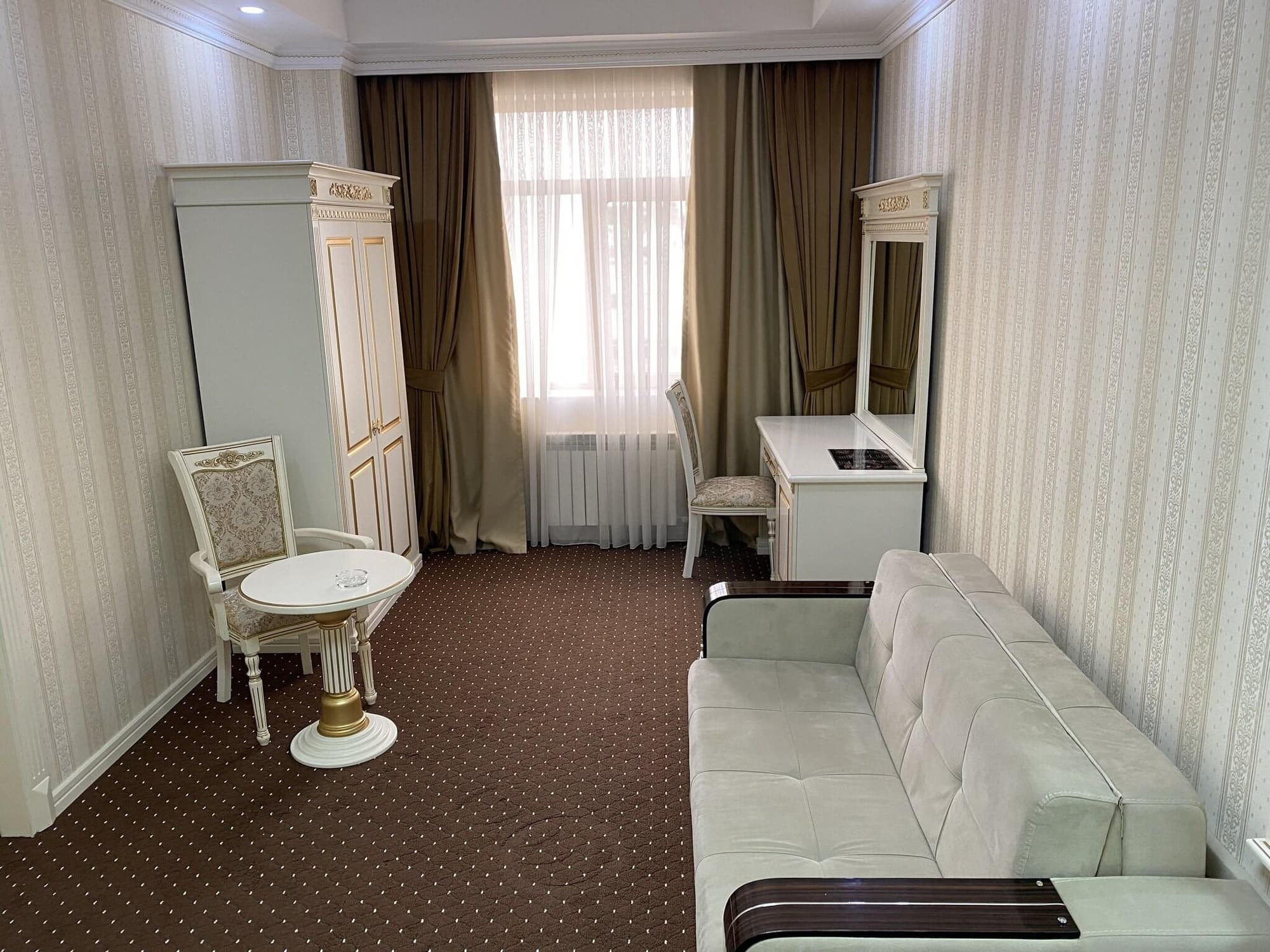 Premier Palace Apartment 1 Br Ggi
