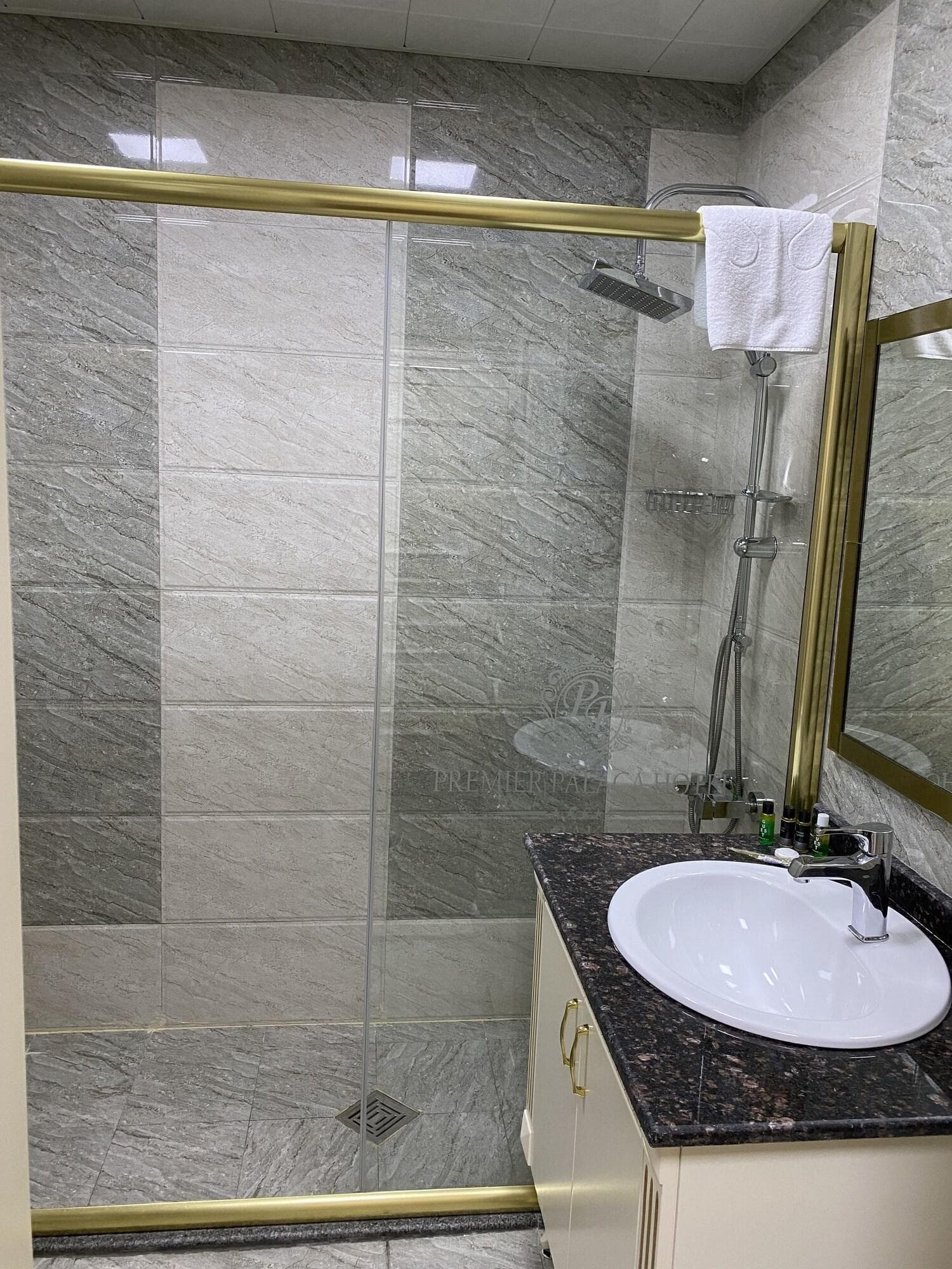 Premier Palace Apartment 1 Br Ggi