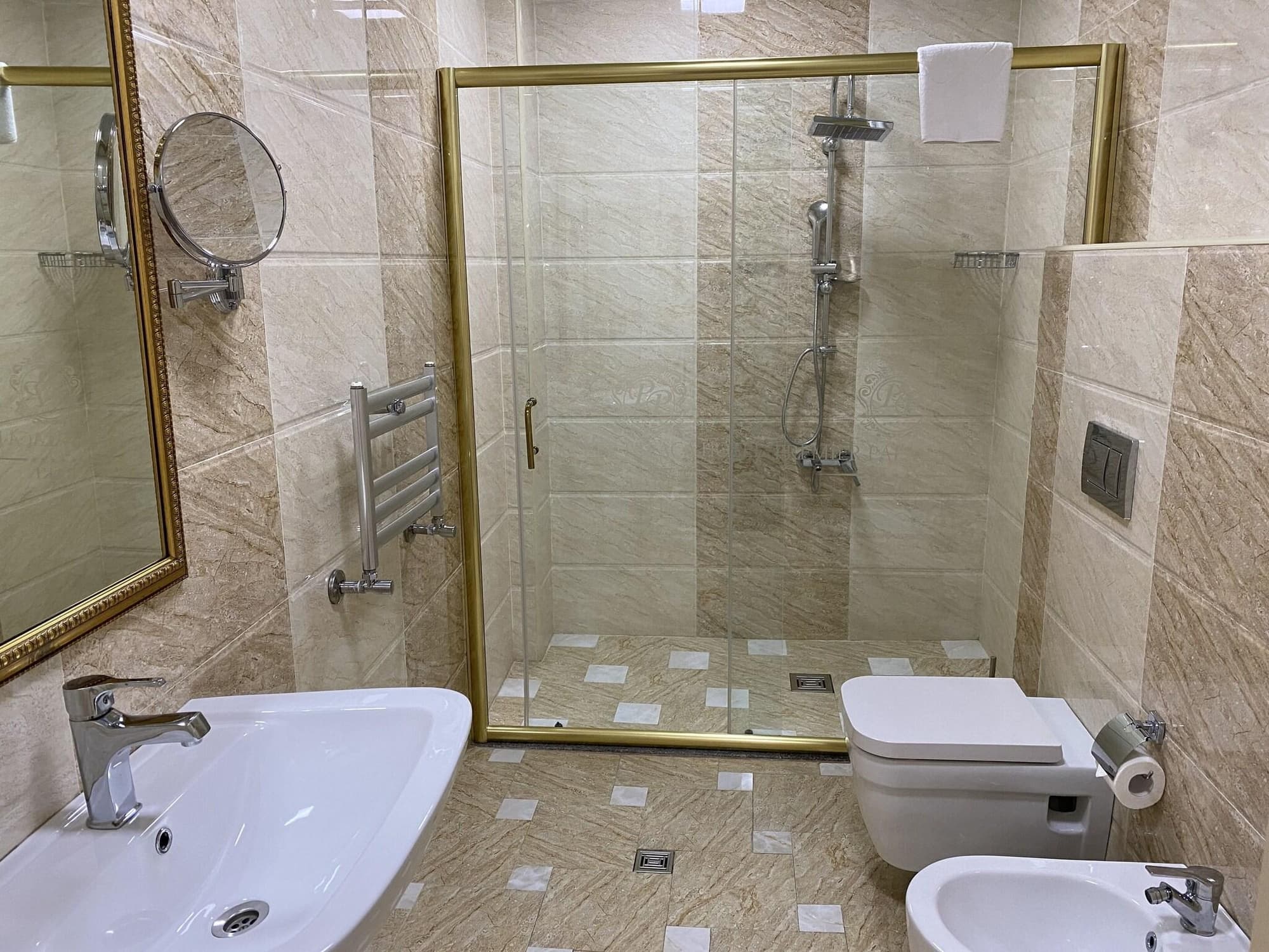 Premier Palace Apartment 1 Br Ggi