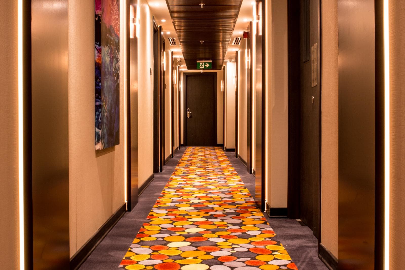 Carnelian Glory Bower Hotels