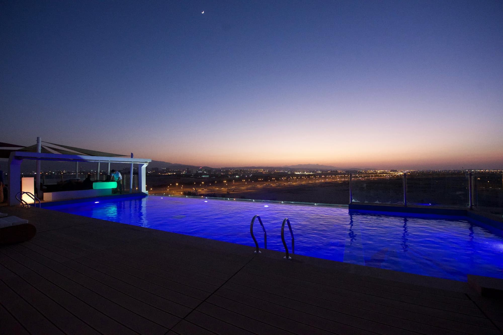 Carnelian Glory Bower Hotels