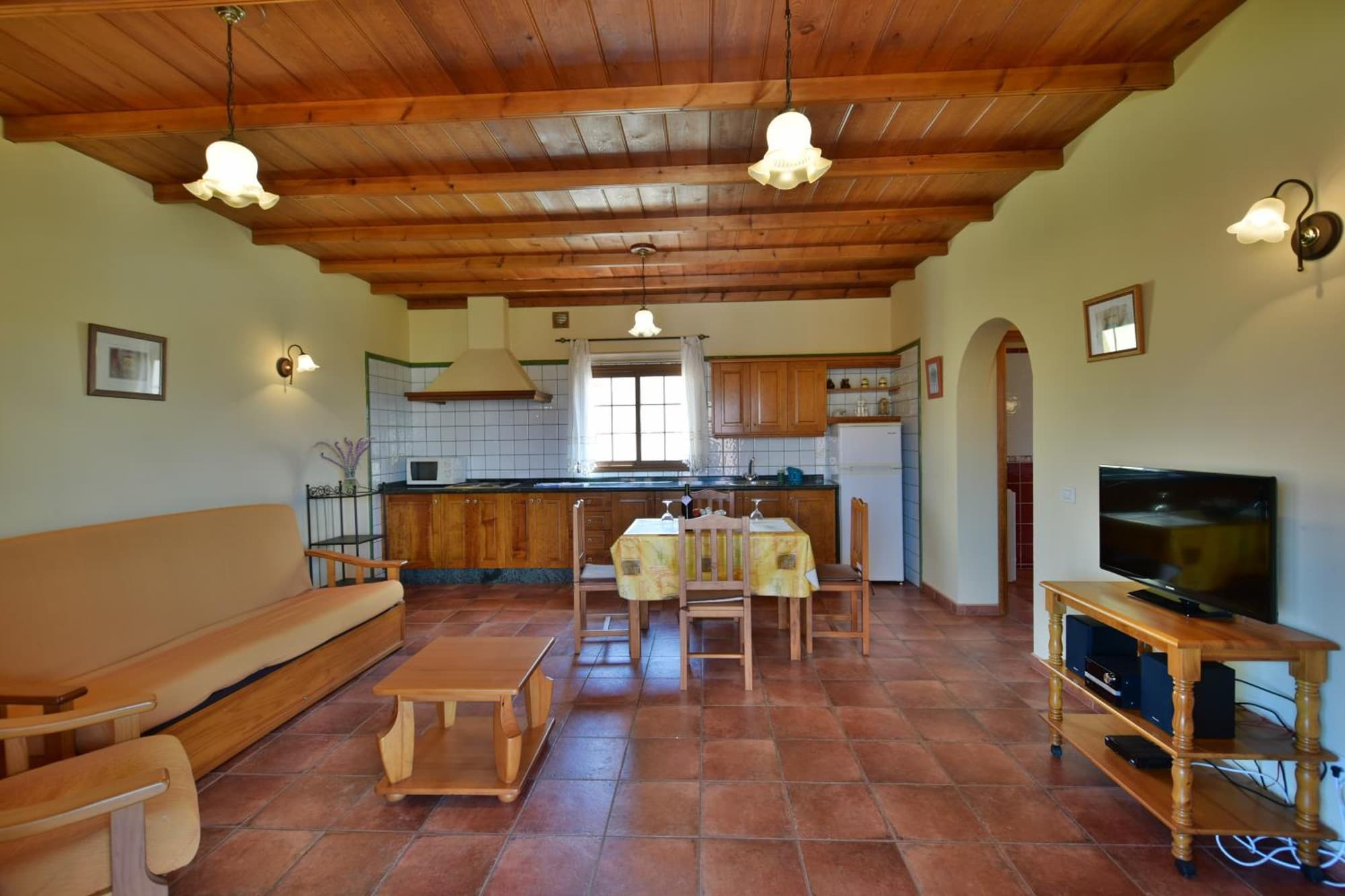 Casas Rurales Tola