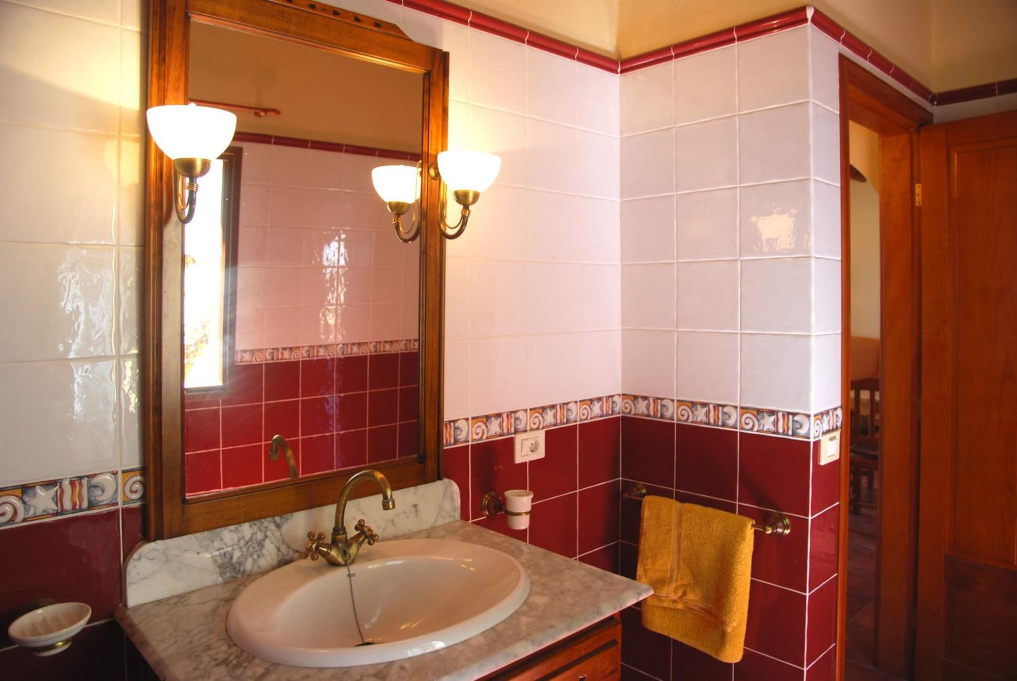 Casas Rurales Tola