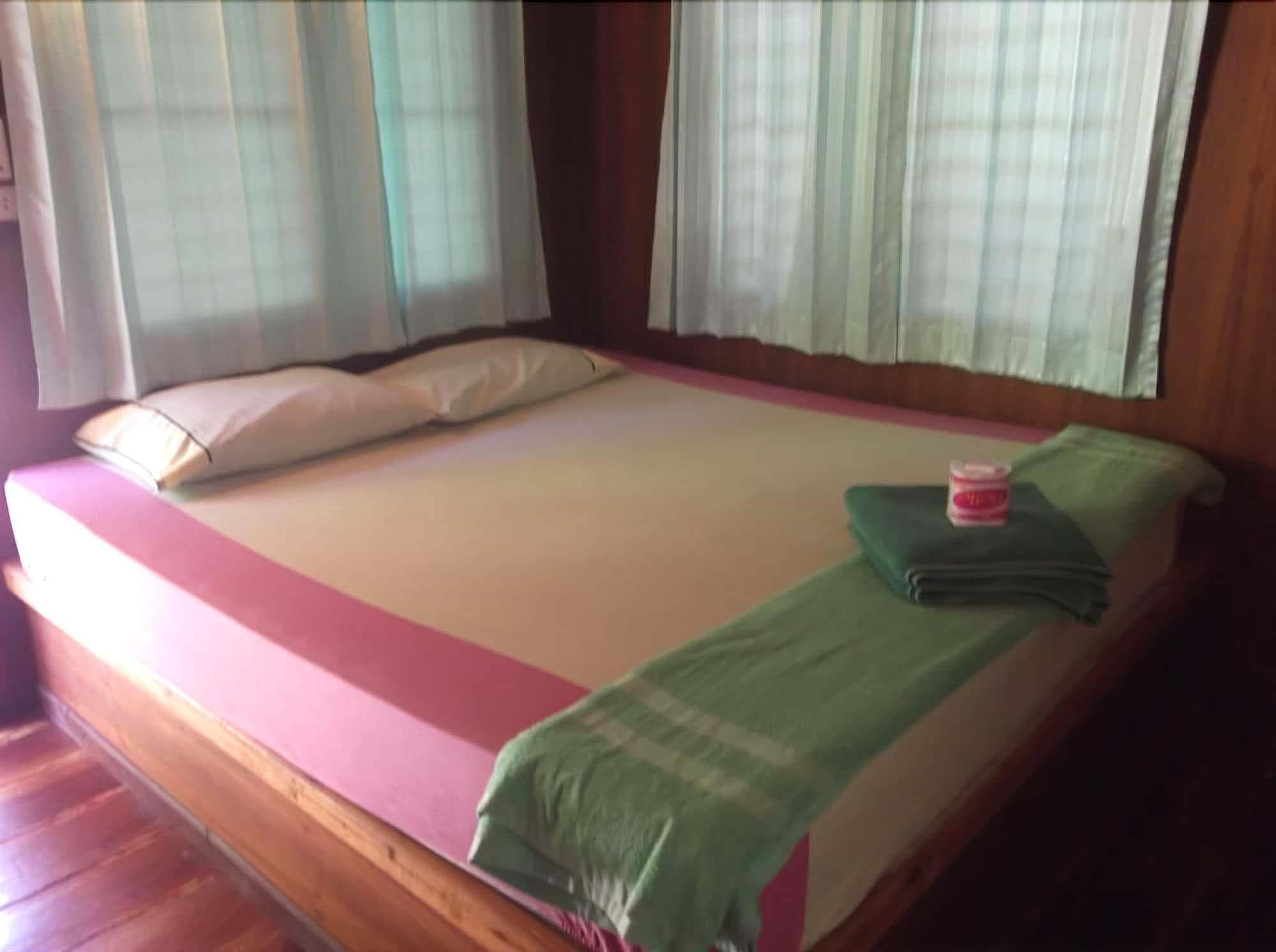 Sandee Bungalow
