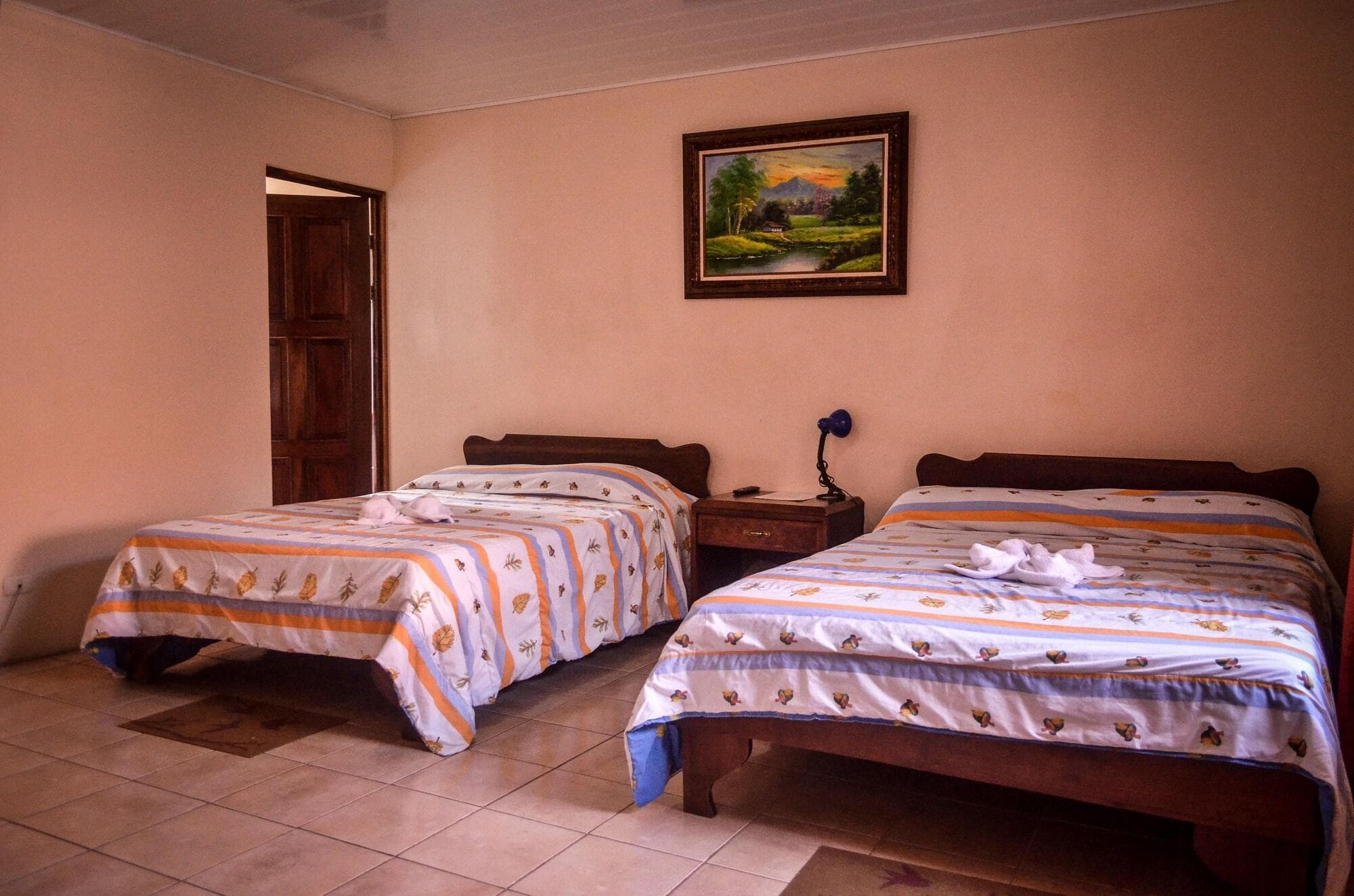 La Choza Inn