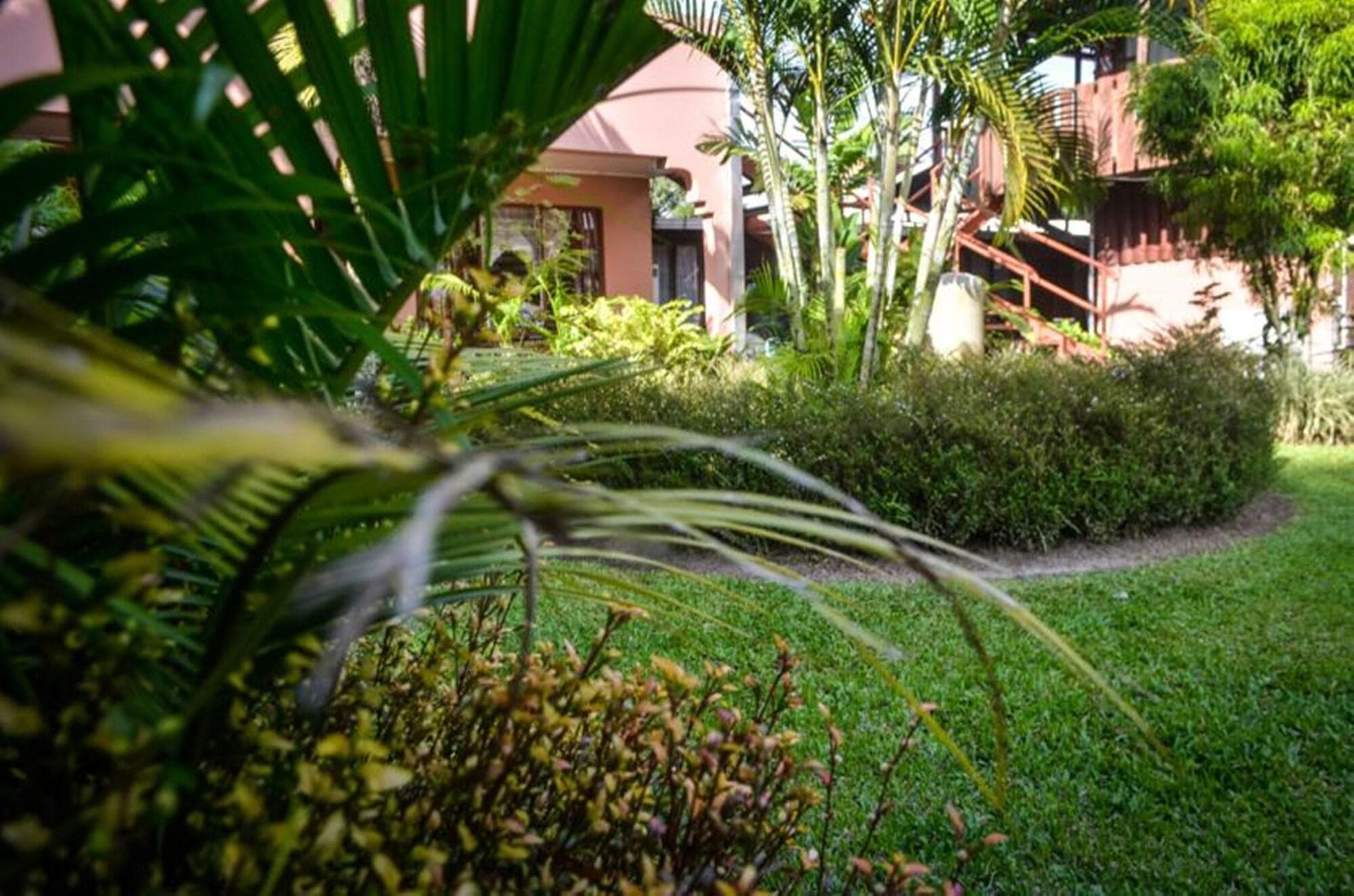La Choza Inn