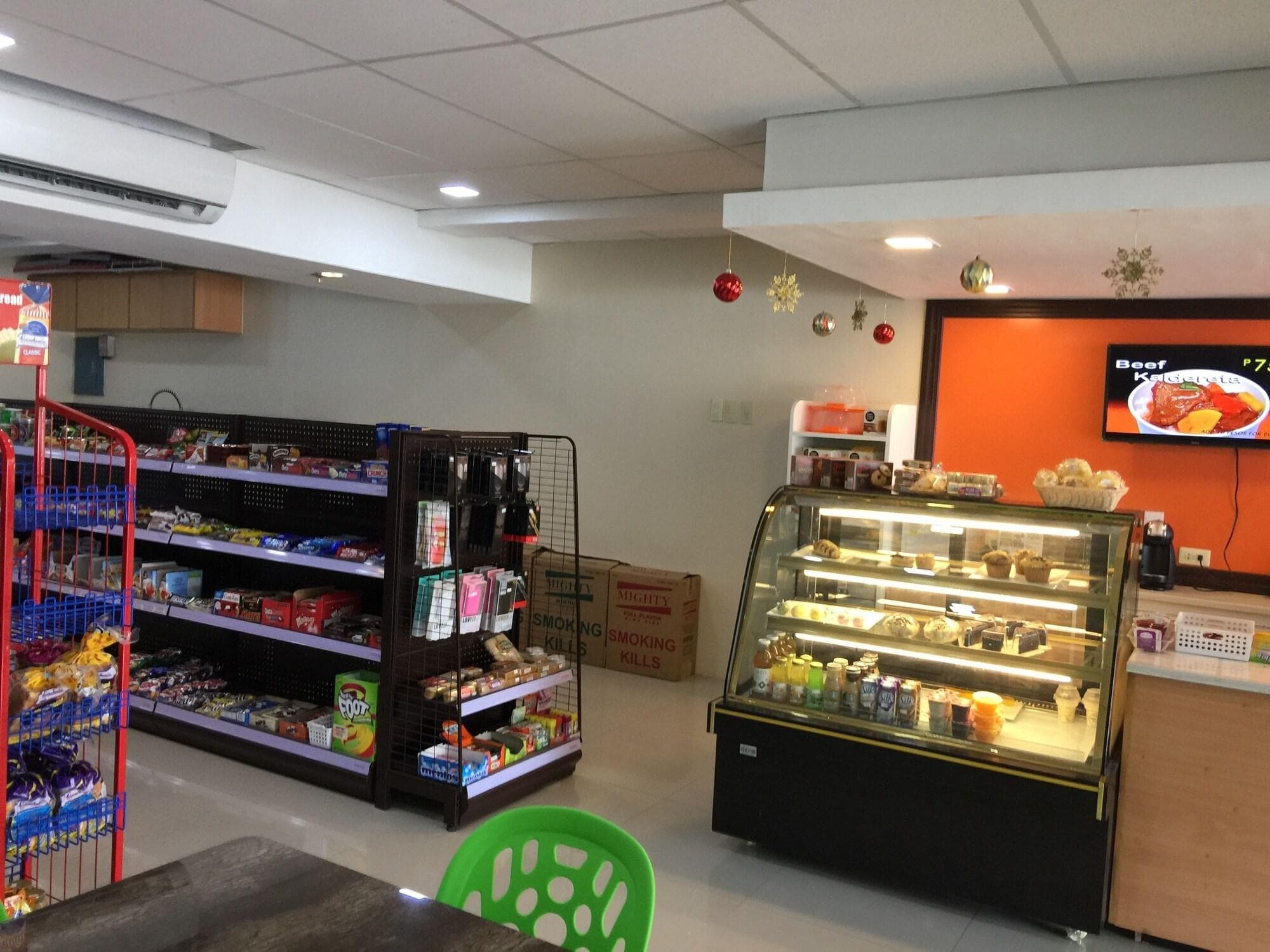 Cebu Courtyard, Restaurant