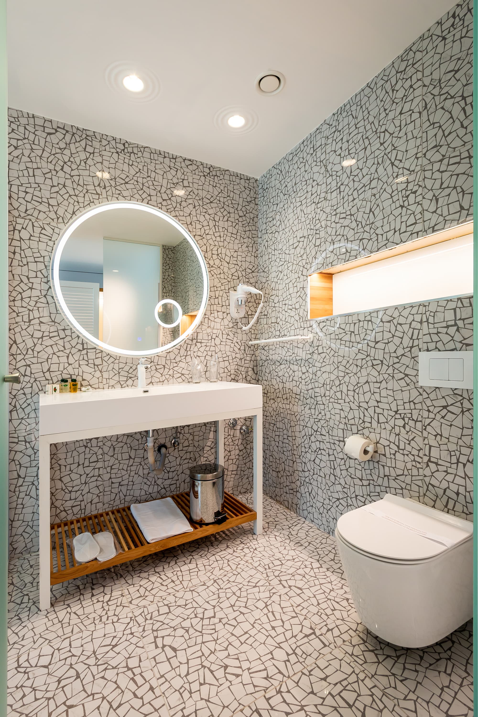 Carine Hotel Kumbor Superior 4*, Room