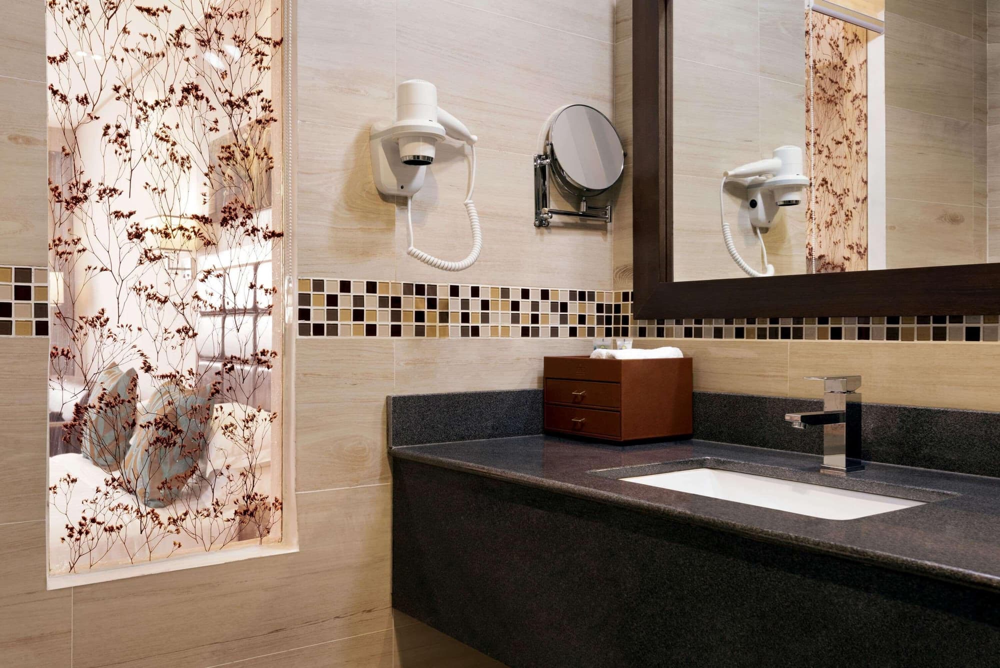 Days Hotel And Suites By Wyndham Dakar, Room