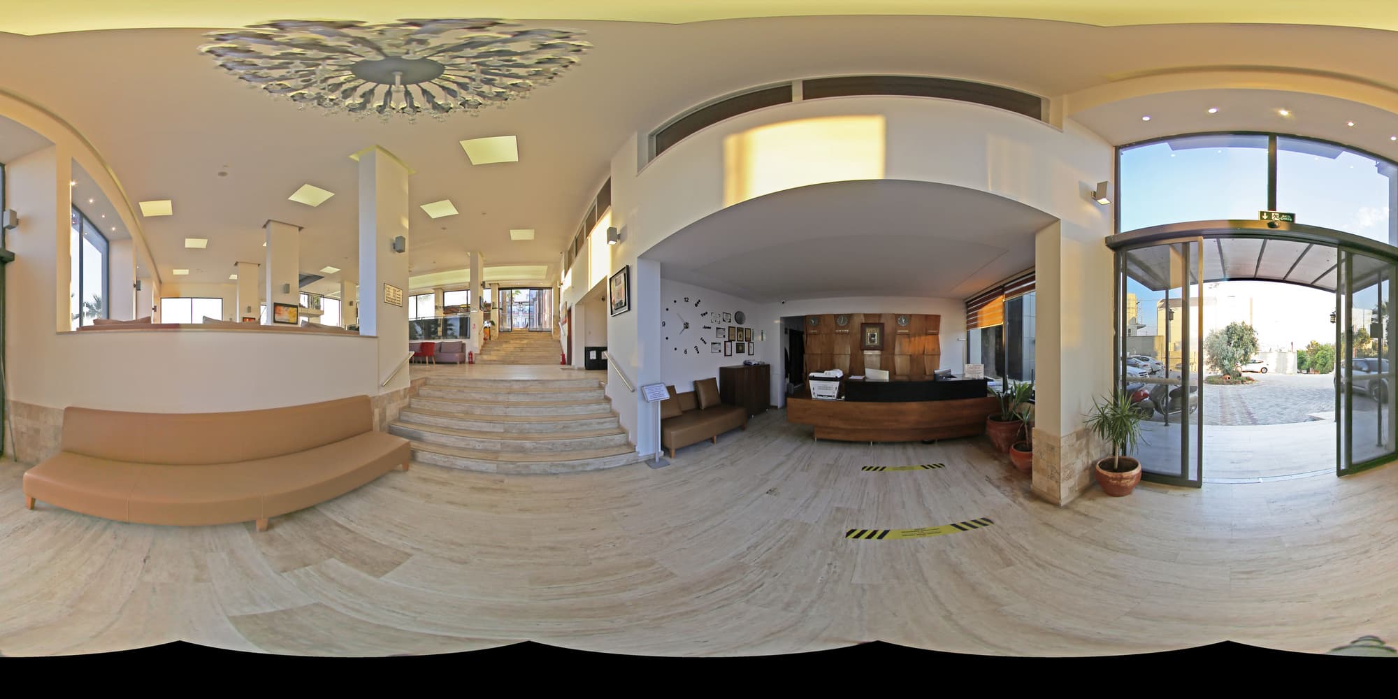 Neopol Hotel Deluxe, General view